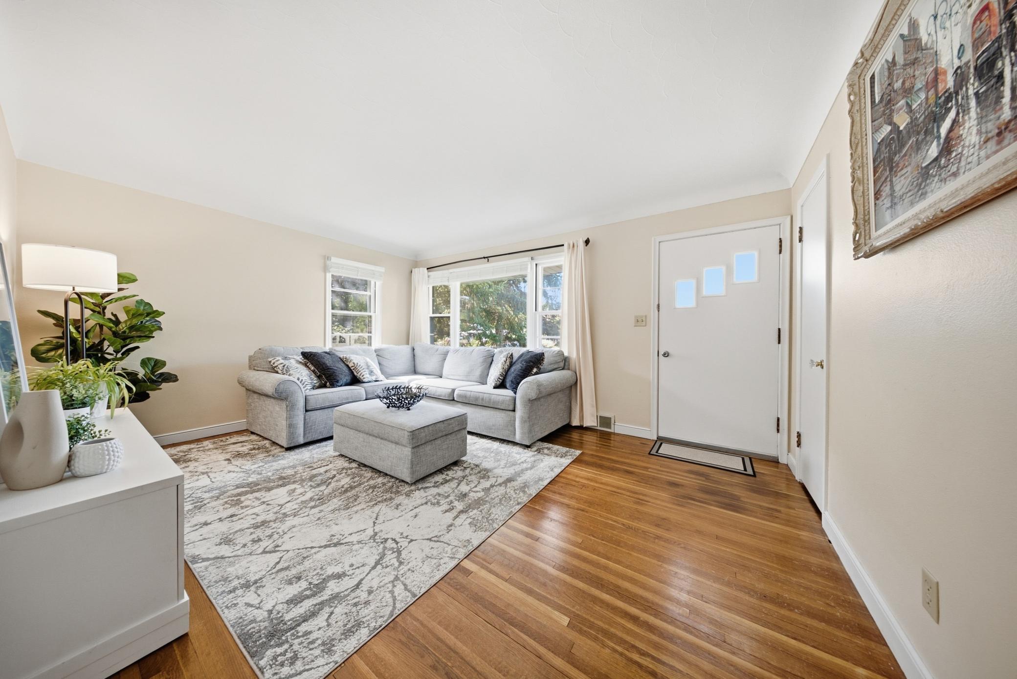 View of Residential at 1446 Dale Street, Saint Paul MN 55117, Saint Paul (16 of 34) - Mike Wilen | Minnesota Team Real Estate