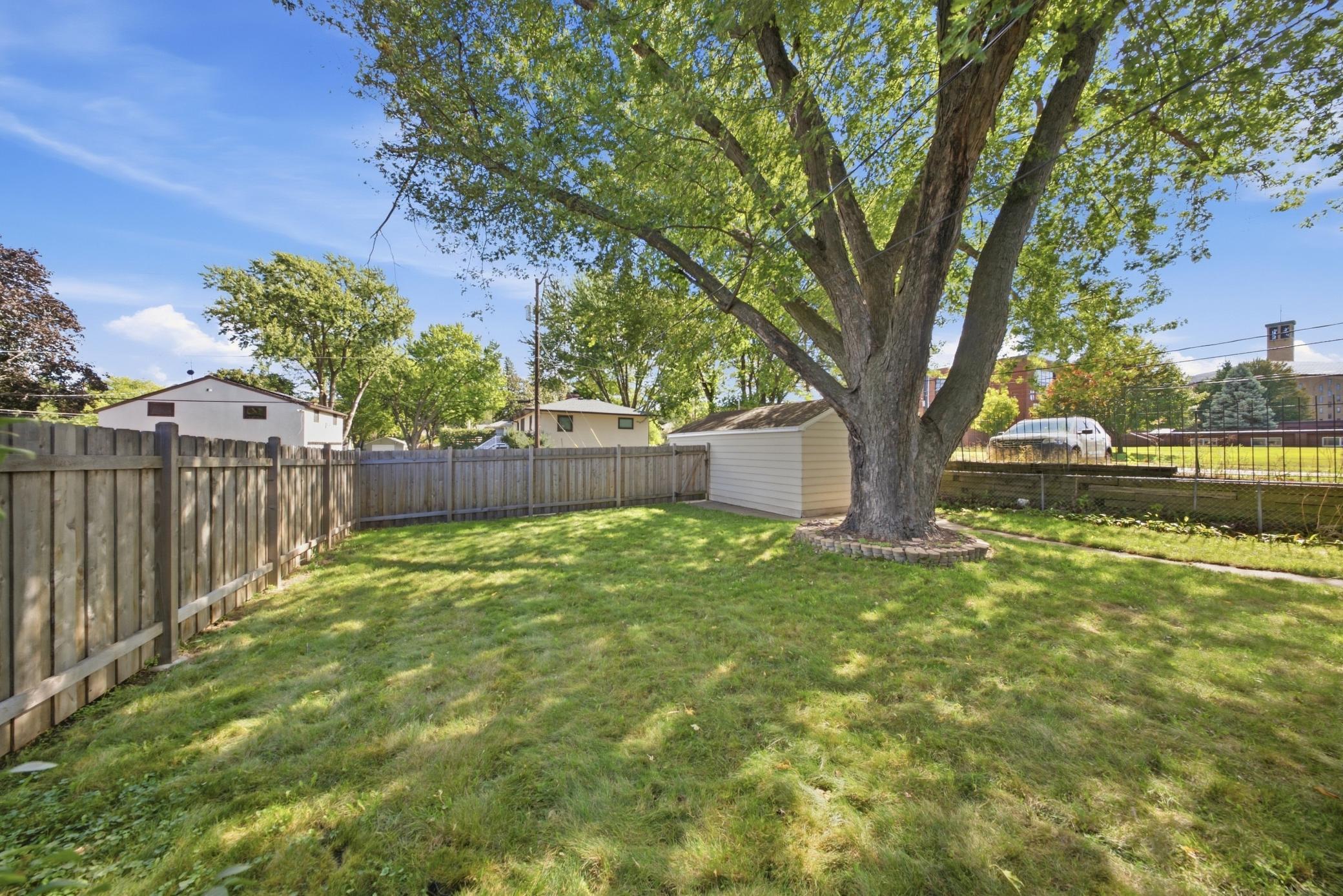 View of Residential at 1446 Dale Street, Saint Paul MN 55117, Saint Paul (7 of 34) - Mike Wilen | Minnesota Team Real Estate