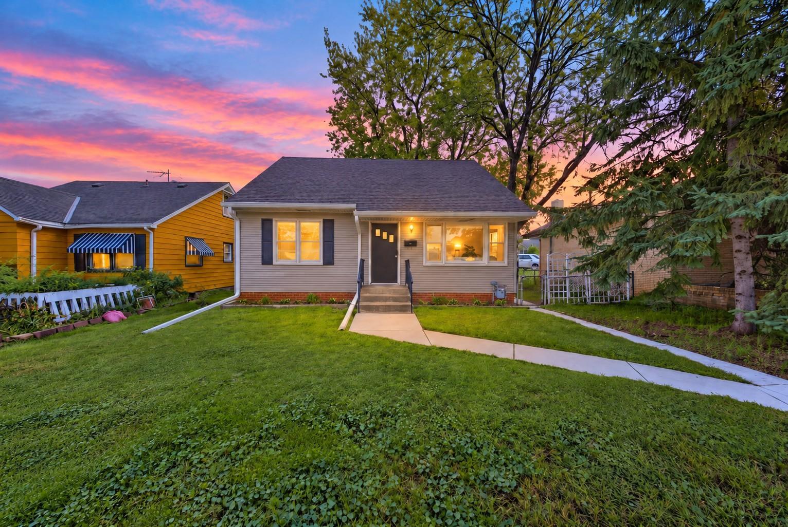 View of Single Family at 1446 Dale Street, Saint Paul - Mike Wilen | Minnesota Team Real Estate