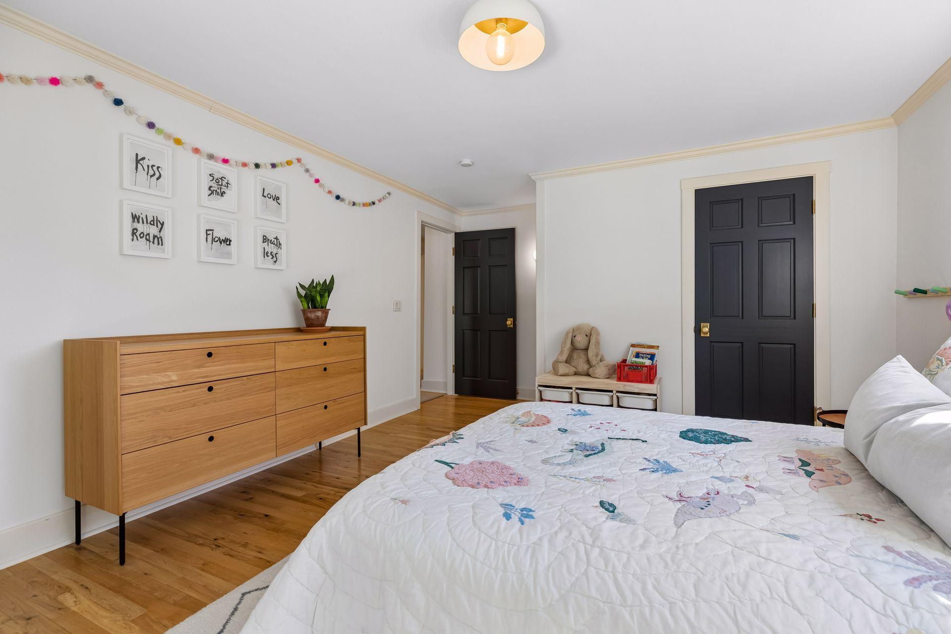View of Residential at 2835 James Avenue, Minneapolis MN 55408, Minneapolis (29 of 45) - Mike Wilen | Minnesota Team Real Estate