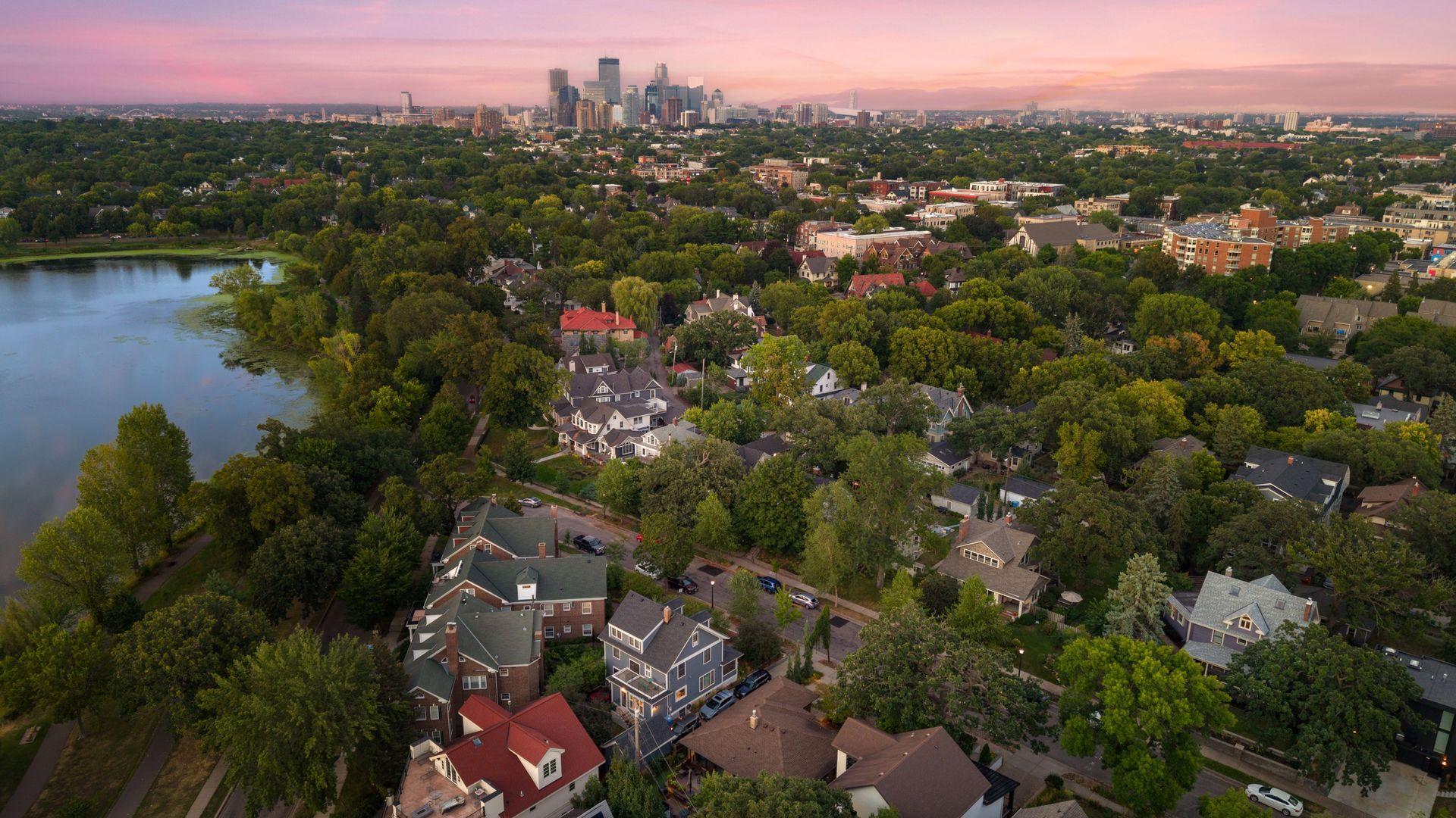 View of Residential at 2835 James Avenue, Minneapolis MN 55408, Minneapolis (3 of 45) - Mike Wilen | Minnesota Team Real Estate