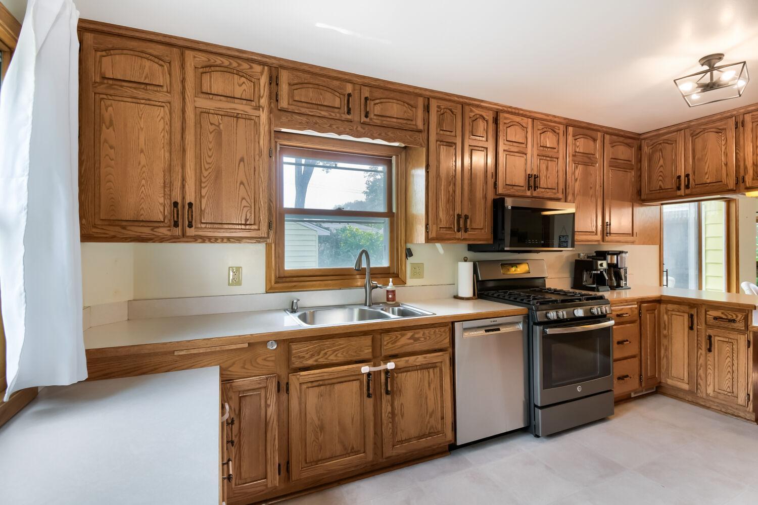 View of Residential at 1417 18th Street, New Brighton MN 55112, New Brighton (9 of 24) - Mike Wilen | Minnesota Team Real Estate