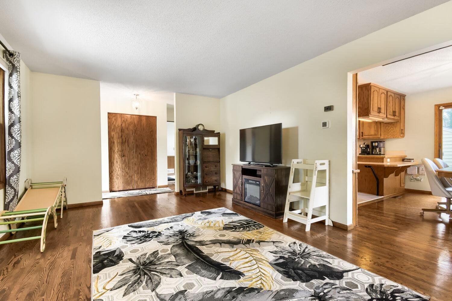 View of Residential at 1417 18th Street, New Brighton MN 55112, New Brighton (5 of 24) - Mike Wilen | Minnesota Team Real Estate