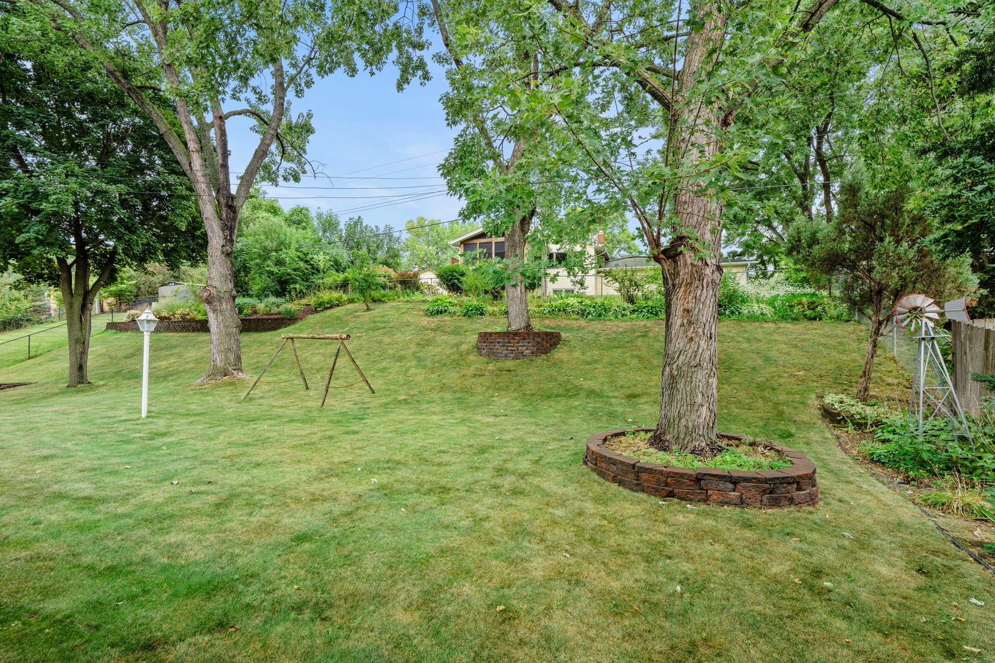 View of Residential at 2313 114th Street, Burnsville MN 55337, Burnsville (35 of 42) - Mike Wilen | Minnesota Team Real Estate