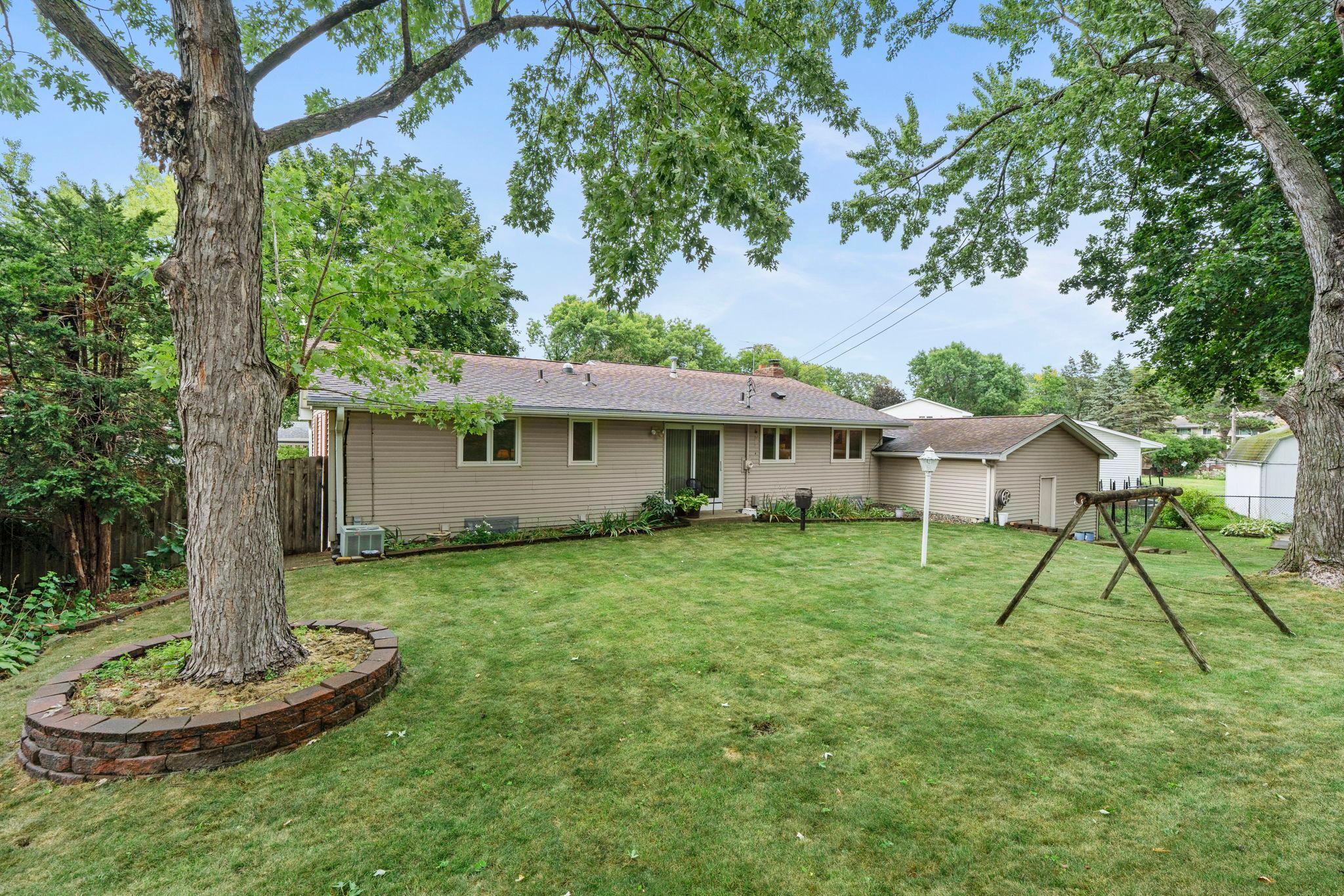 View of Residential at 2313 114th Street, Burnsville MN 55337, Burnsville (33 of 42) - Mike Wilen | Minnesota Team Real Estate