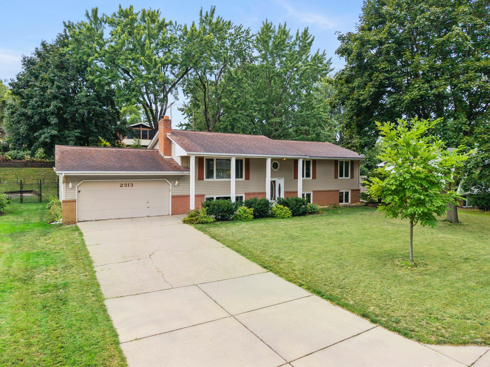 View of Residential at 2313 114th Street, Burnsville MN 55337, Burnsville (41 of 42) - Mike Wilen | Minnesota Team Real Estate