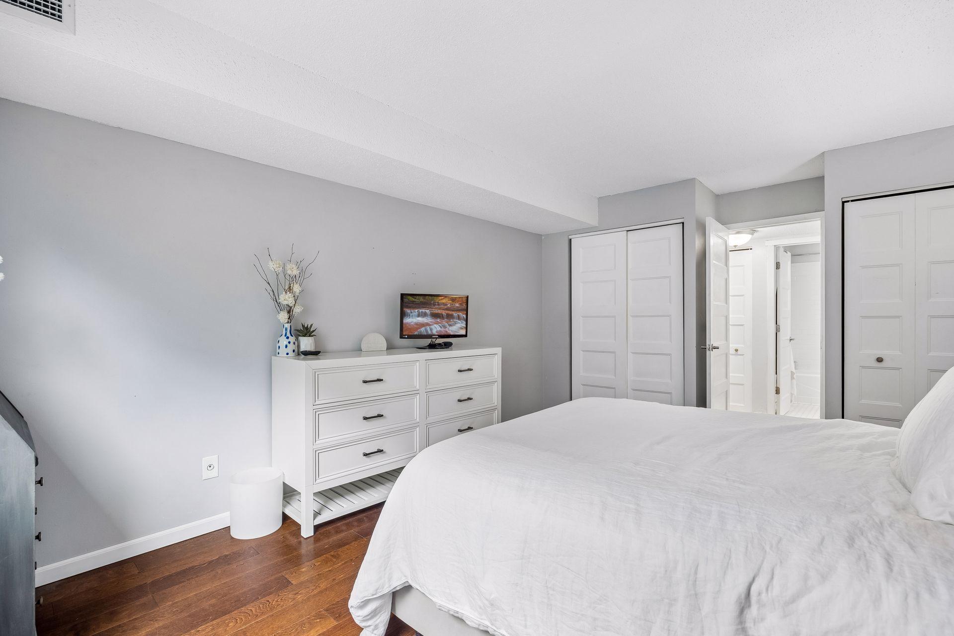 View of Residential at 1200 Nicollet Mall #307, Minneapolis MN 55403, Minneapolis (11 of 45) - Mike Wilen | Minnesota Team Real Estate