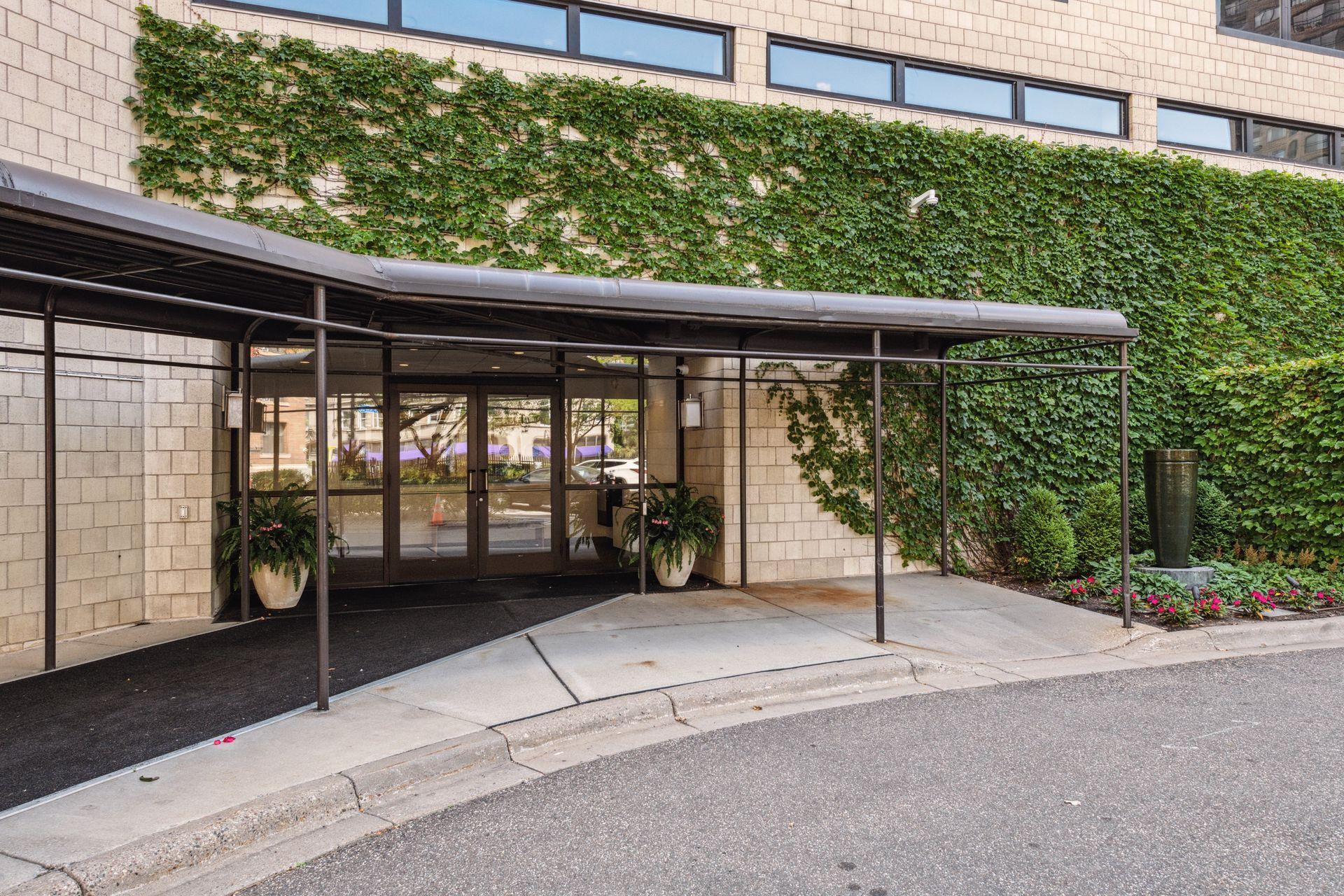 View of Residential at 1200 Nicollet Mall #307, Minneapolis MN 55403, Minneapolis (21 of 45) - Mike Wilen | Minnesota Team Real Estate