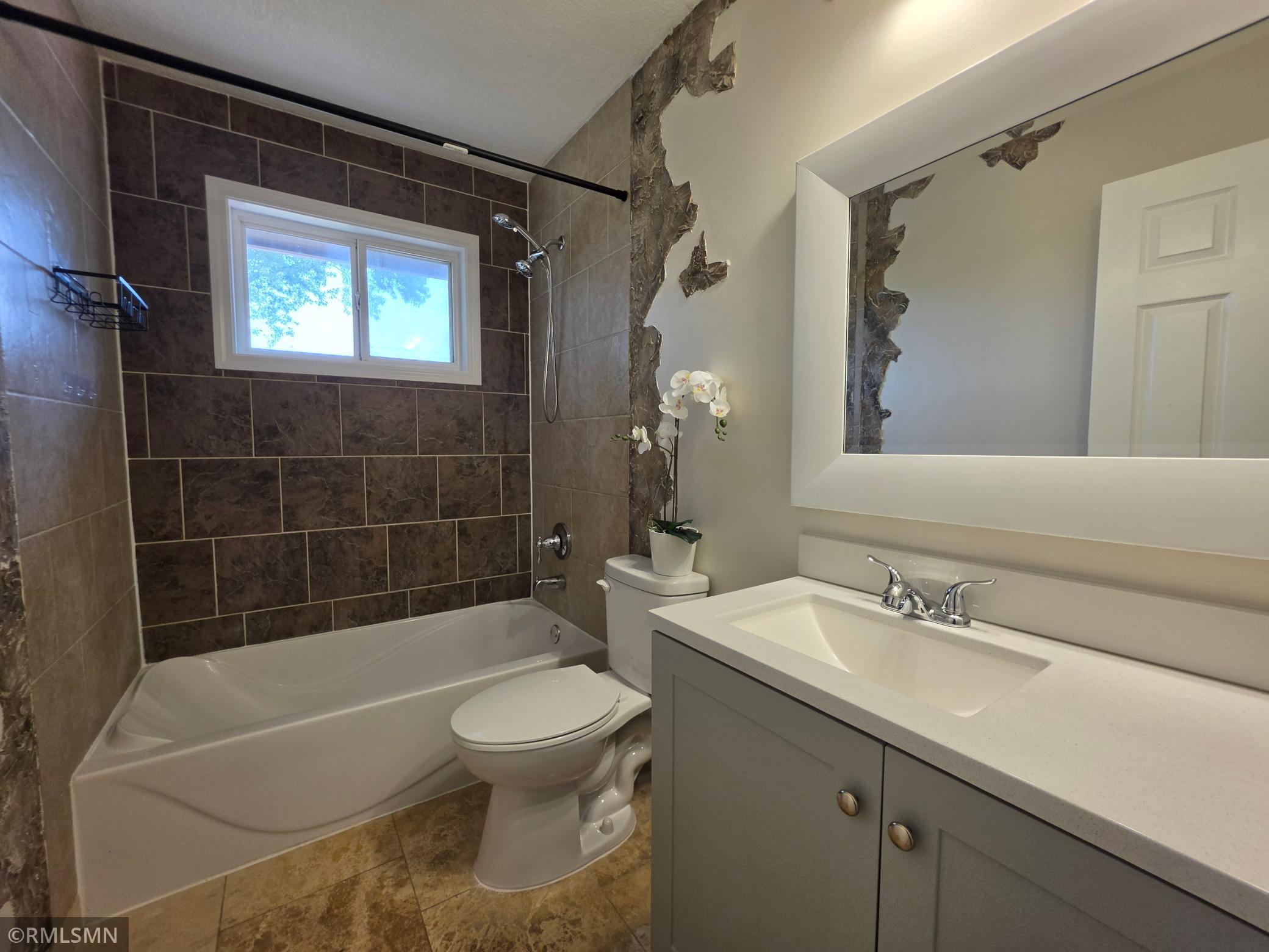 View of Residential at 1306 Woodhill Road, Burnsville MN 55337, Burnsville (12 of 29) - Mike Wilen | Minnesota Team Real Estate