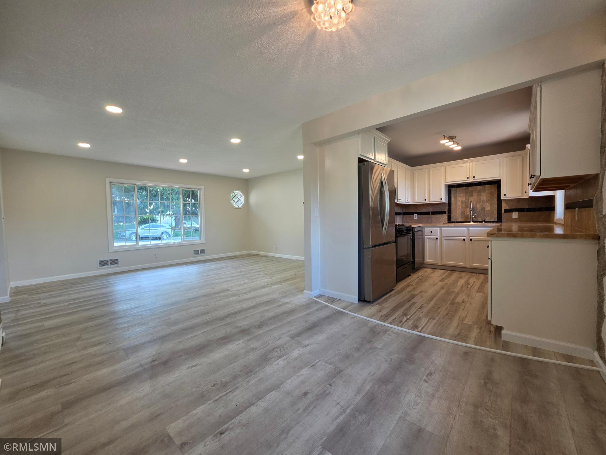 View of Residential at 1306 Woodhill Road, Burnsville MN 55337, Burnsville (6 of 29) - Mike Wilen | Minnesota Team Real Estate