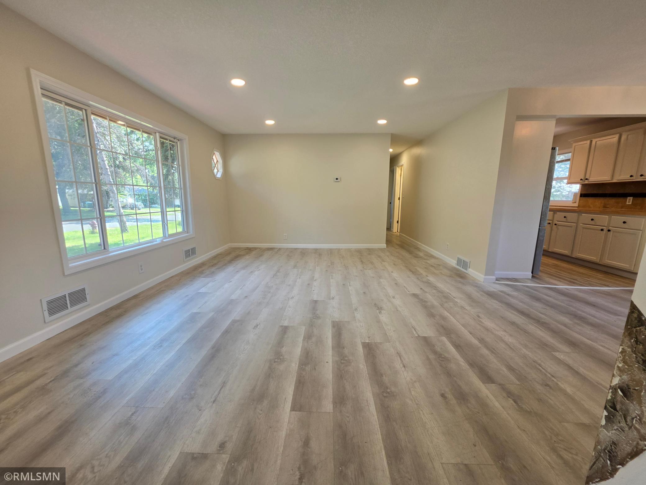 View of Residential at 1306 Woodhill Road, Burnsville MN 55337, Burnsville (4 of 29) - Mike Wilen | Minnesota Team Real Estate