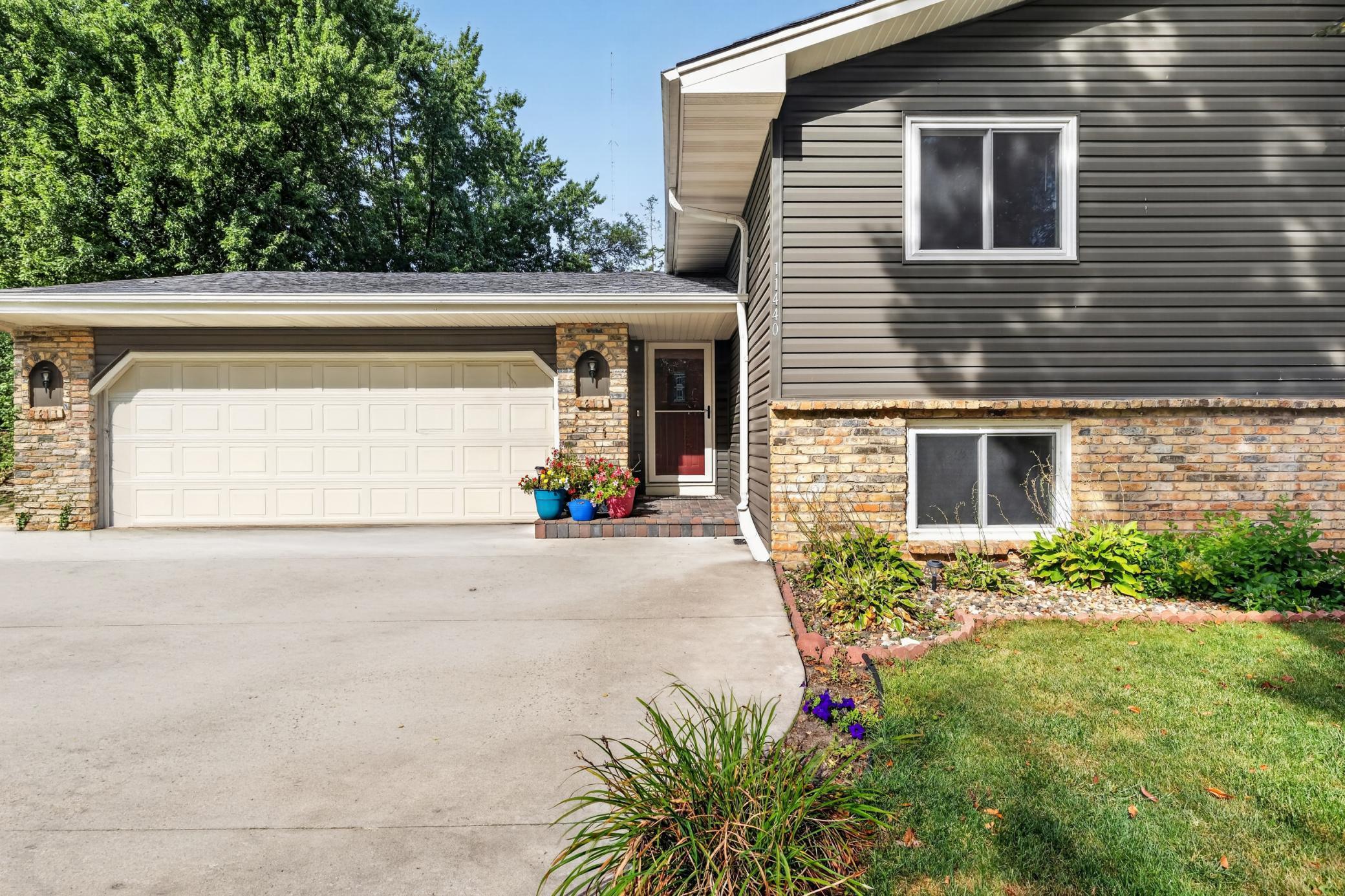 View of Residential at 11440 Jonquil Street, Coon Rapids MN 55433, Coon Rapids (2 of 30) - Mike Wilen | Minnesota Team Real Estate