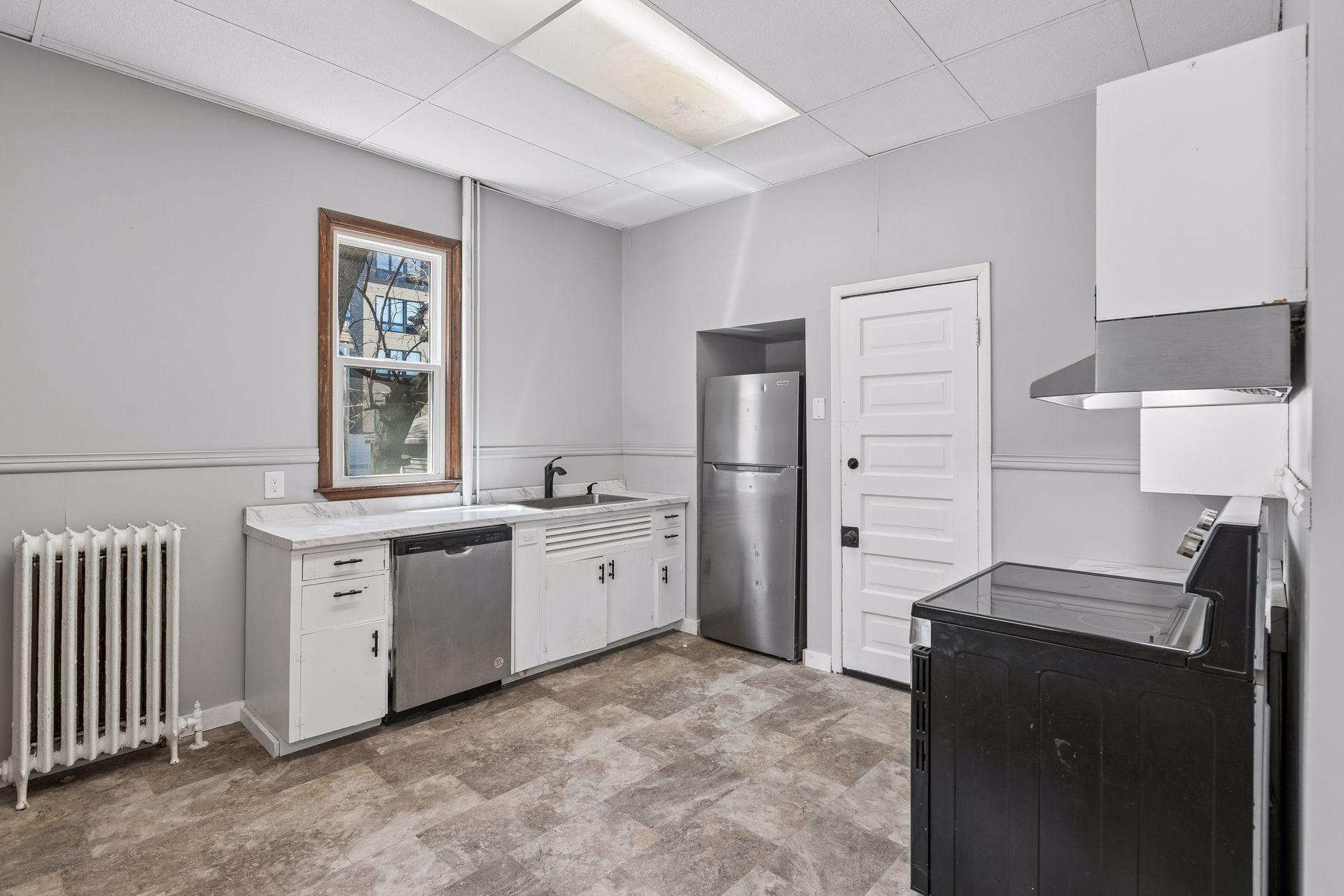 View of Residential Income at 1300 Grand Street, Minneapolis MN 55413, Minneapolis (13 of 42) - Mike Wilen | Minnesota Team Real Estate