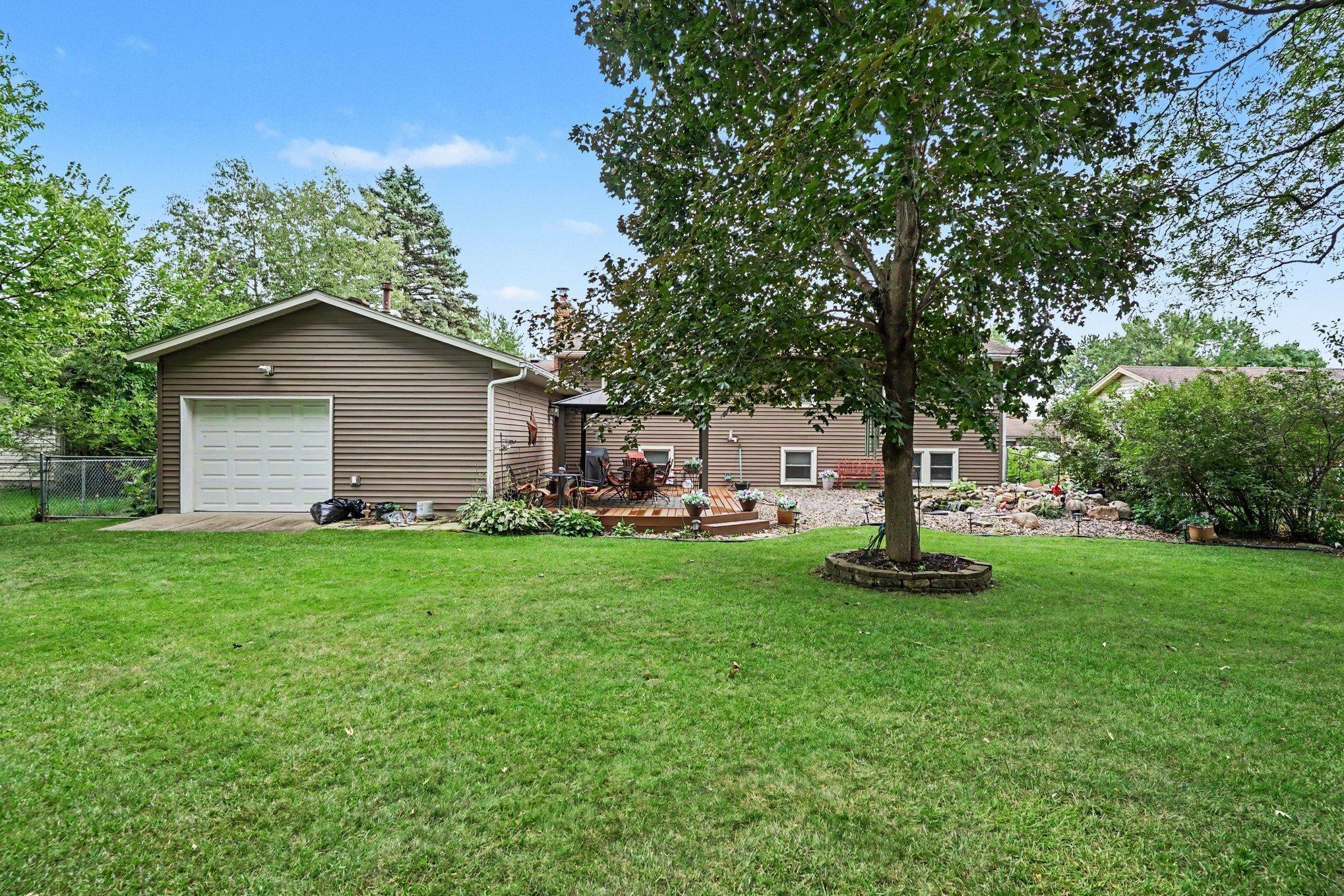 View of Residential at 8320 Isle Avenue, Cottage Grove MN 55016, Cottage Grove (3 of 25) - Mike Wilen | Minnesota Team Real Estate
