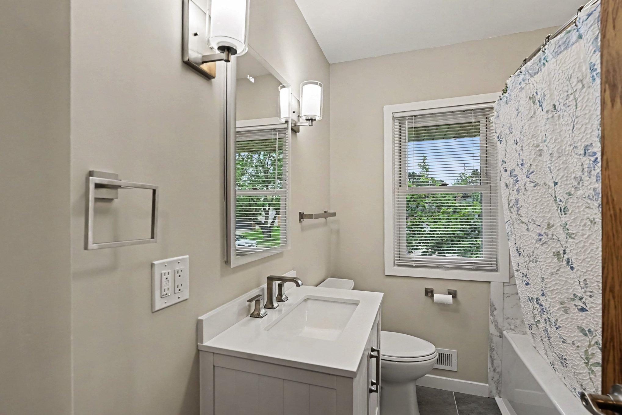 View of Residential at 8320 Isle Avenue, Cottage Grove MN 55016, Cottage Grove (14 of 25) - Mike Wilen | Minnesota Team Real Estate