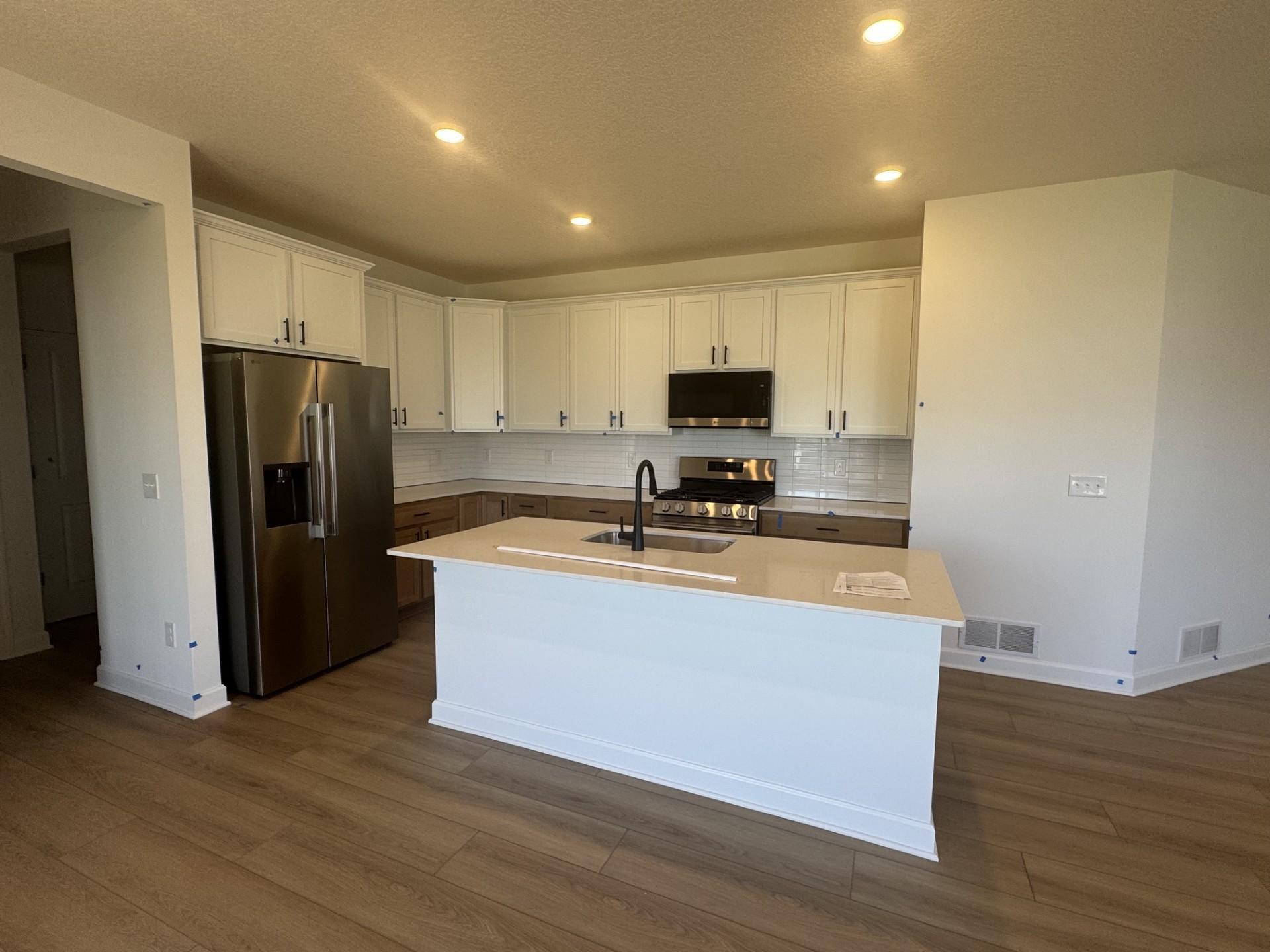 View of Residential at 18318 Gladiator Drive, Lakeville MN 55044, Lakeville (4 of 23) - Mike Wilen | Minnesota Team Real Estate