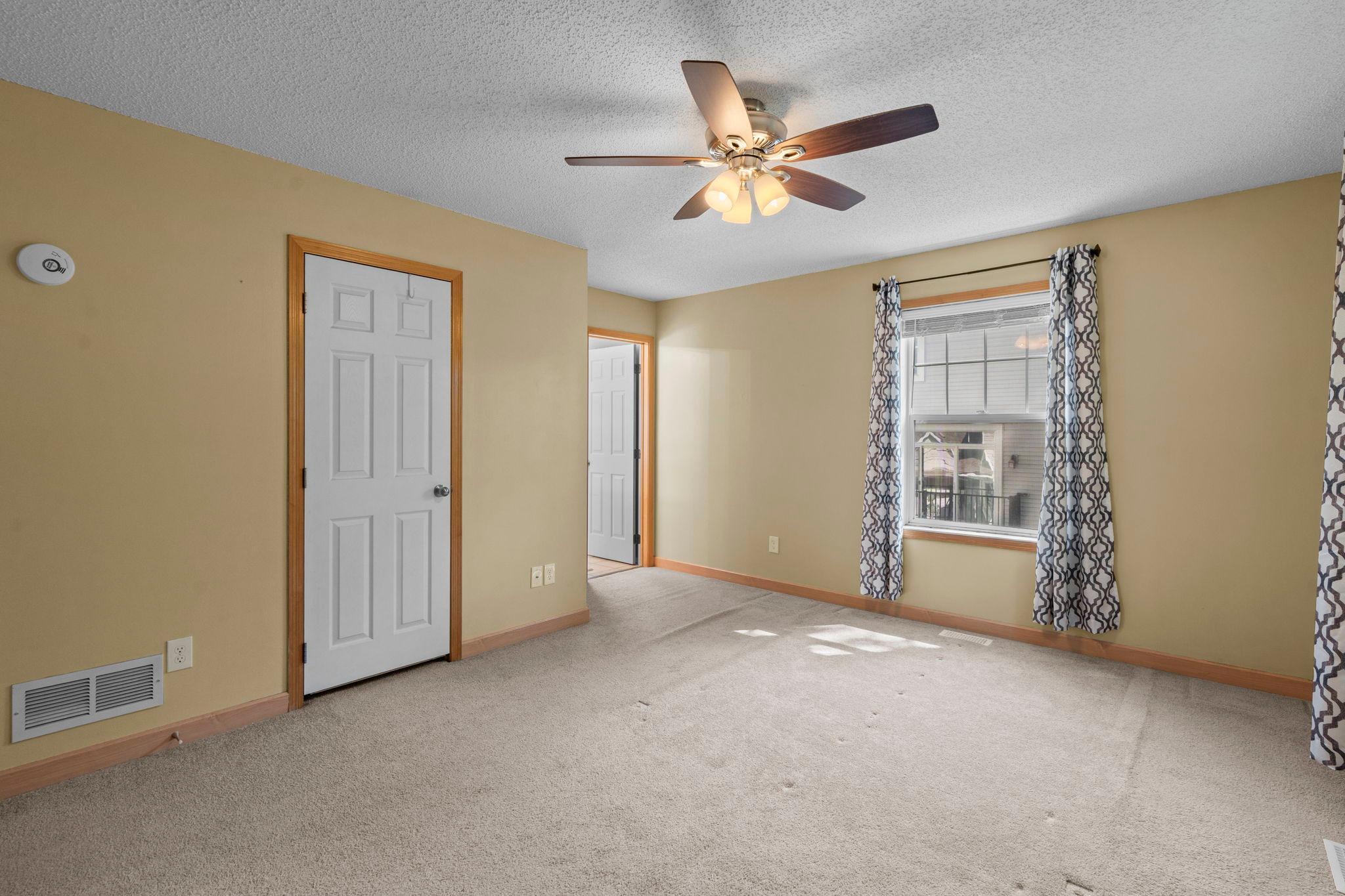 View of Residential at 2729 Century Court, White Bear Lake MN 55110, White Bear Lake (15 of 29) - Mike Wilen | Minnesota Team Real Estate