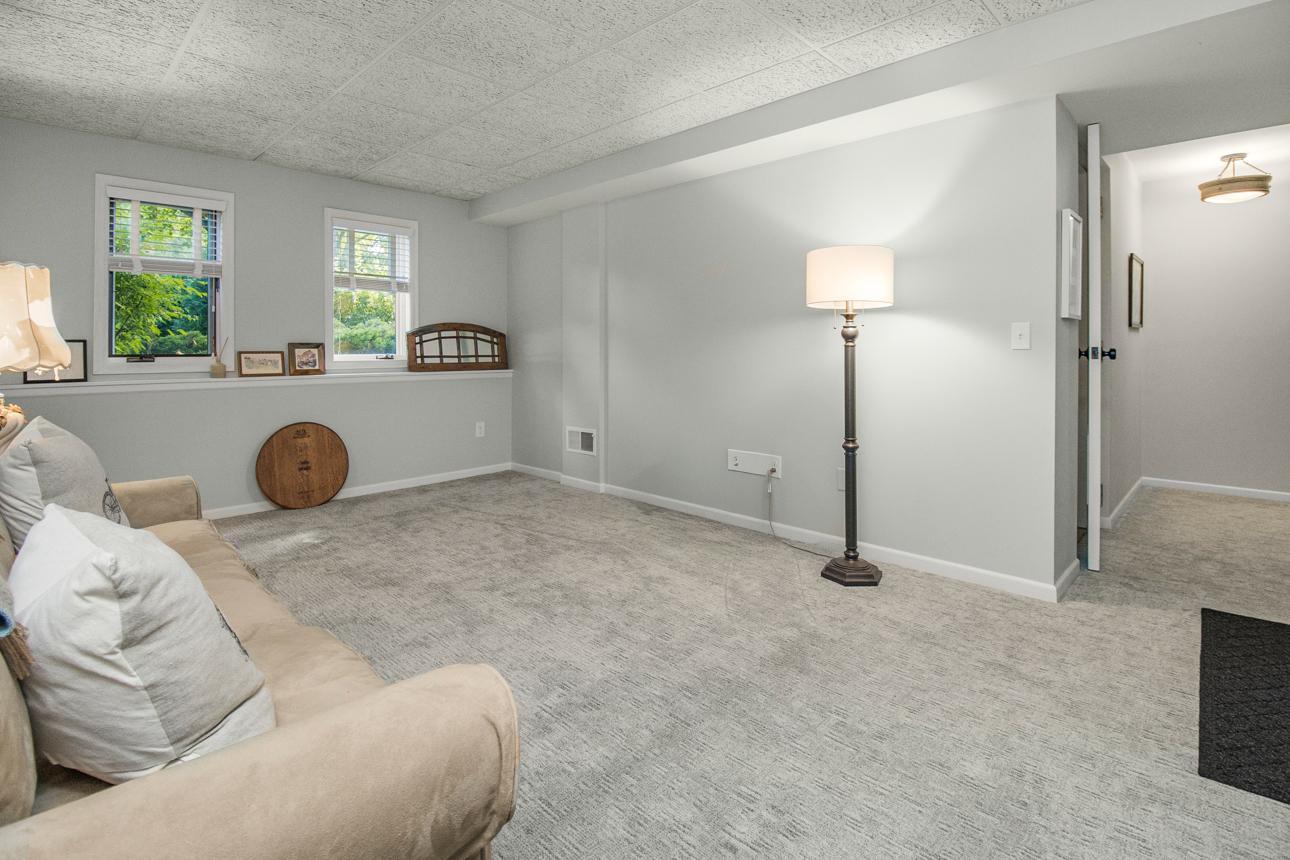 View of Residential at 719 Summit Avenue, Saint Paul MN 55105, Saint Paul (36 of 40) - Mike Wilen | Minnesota Team Real Estate