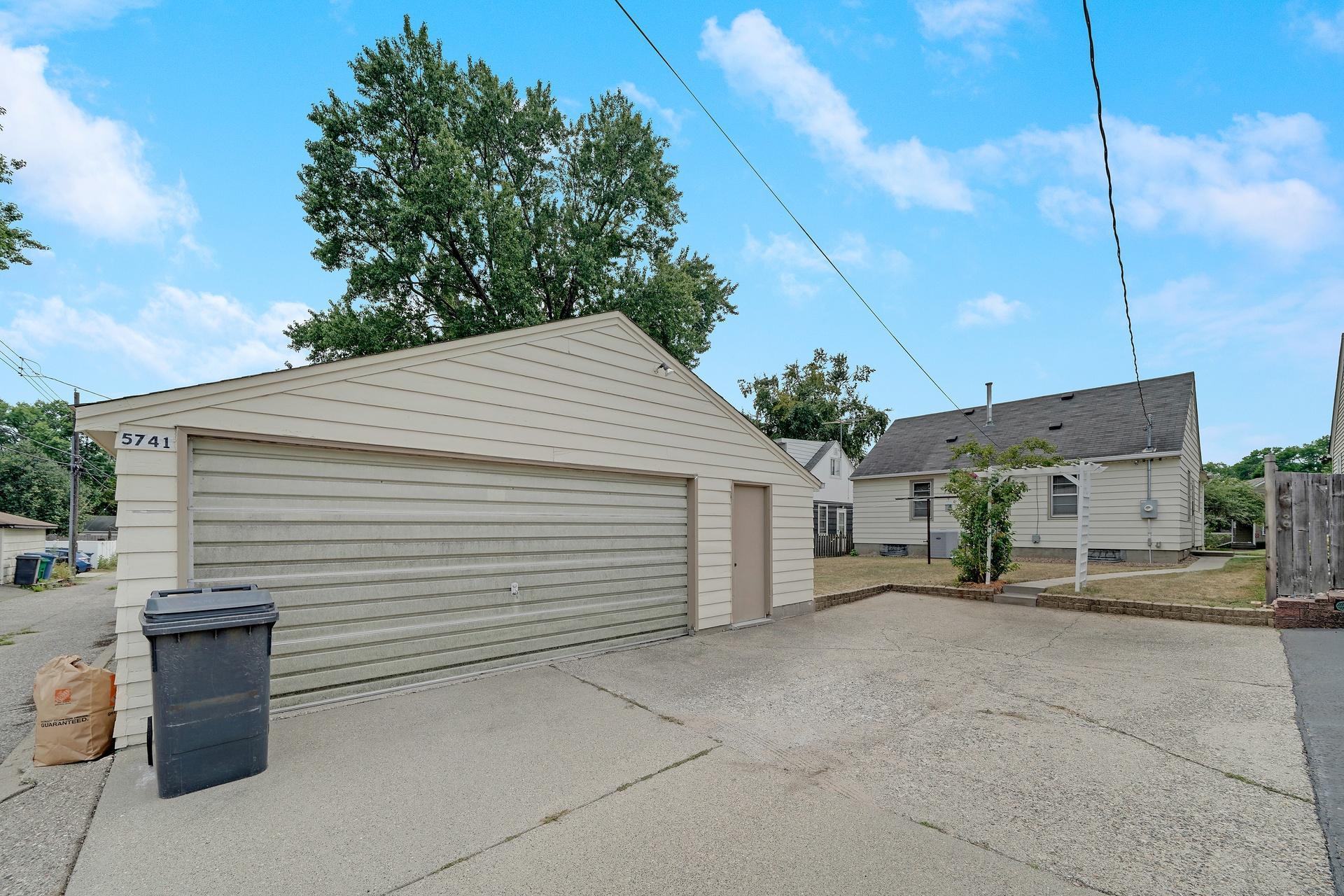 View of Residential at 5741 James Avenue, Minneapolis MN 55419, Minneapolis (29 of 39) - Mike Wilen | Minnesota Team Real Estate