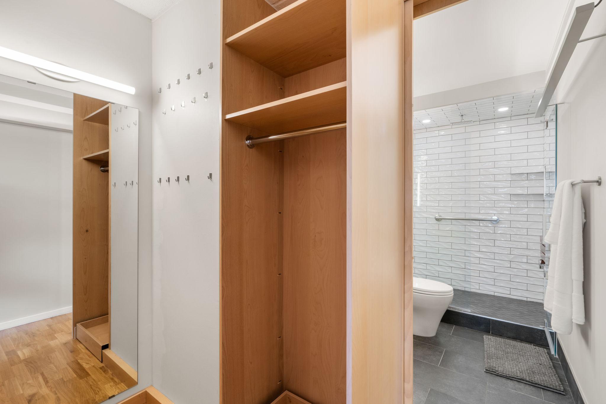 View of Residential at 1920 1st Street #2103, Minneapolis MN 55454, Minneapolis (21 of 45) - Mike Wilen | Minnesota Team Real Estate