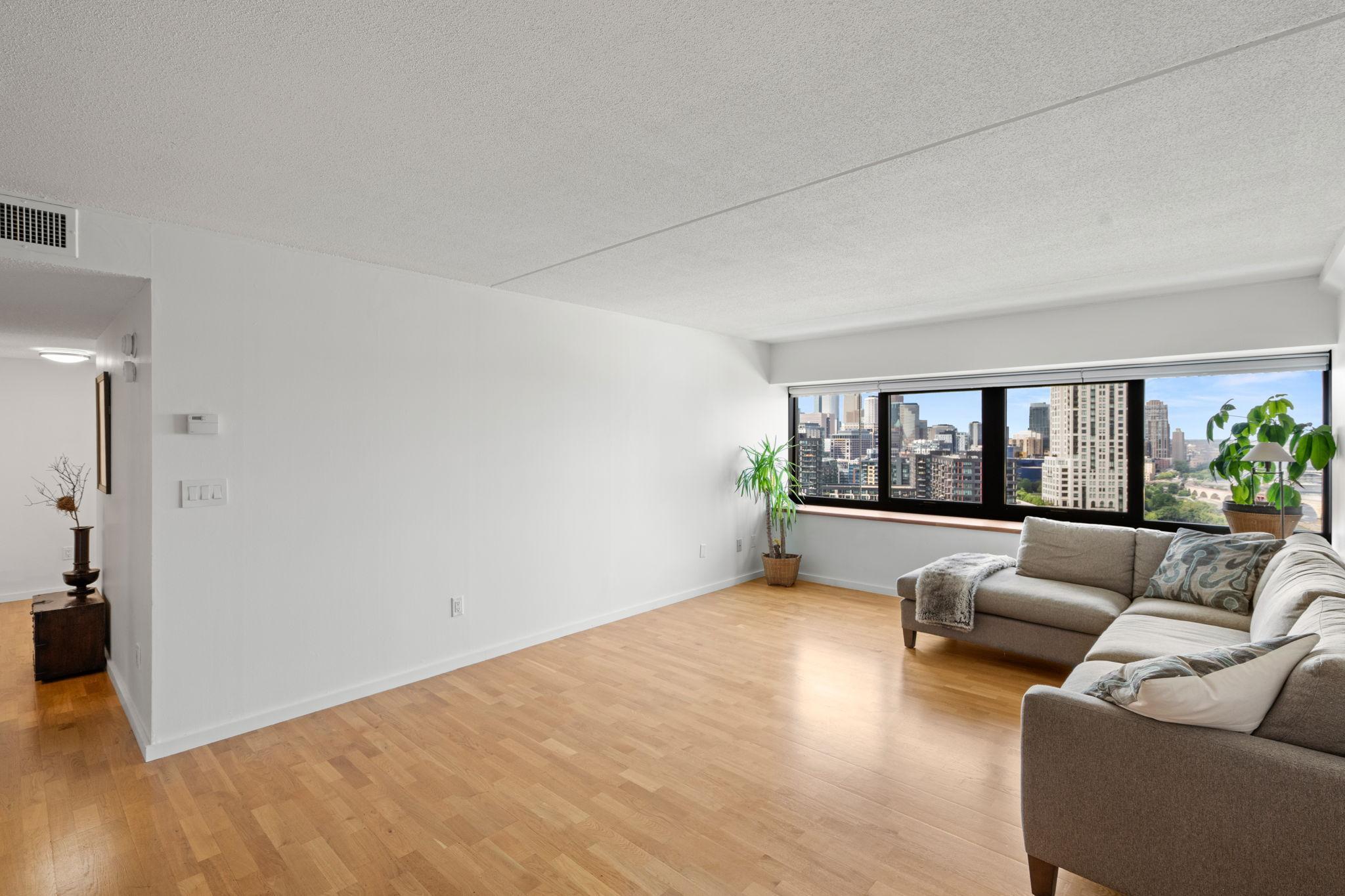 View of Residential at 1920 1st Street #2103, Minneapolis MN 55454, Minneapolis (11 of 45) - Mike Wilen | Minnesota Team Real Estate