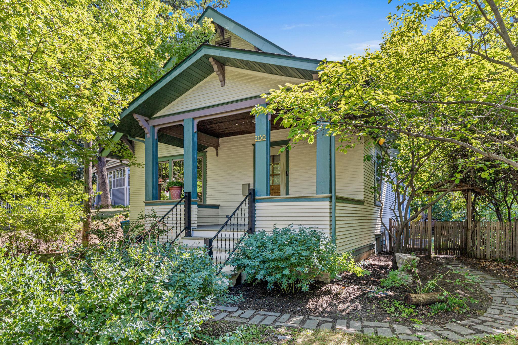 View of Single Family at 2150 Knapp Street, Saint Paul - Mike Wilen | Minnesota Team Real Estate
