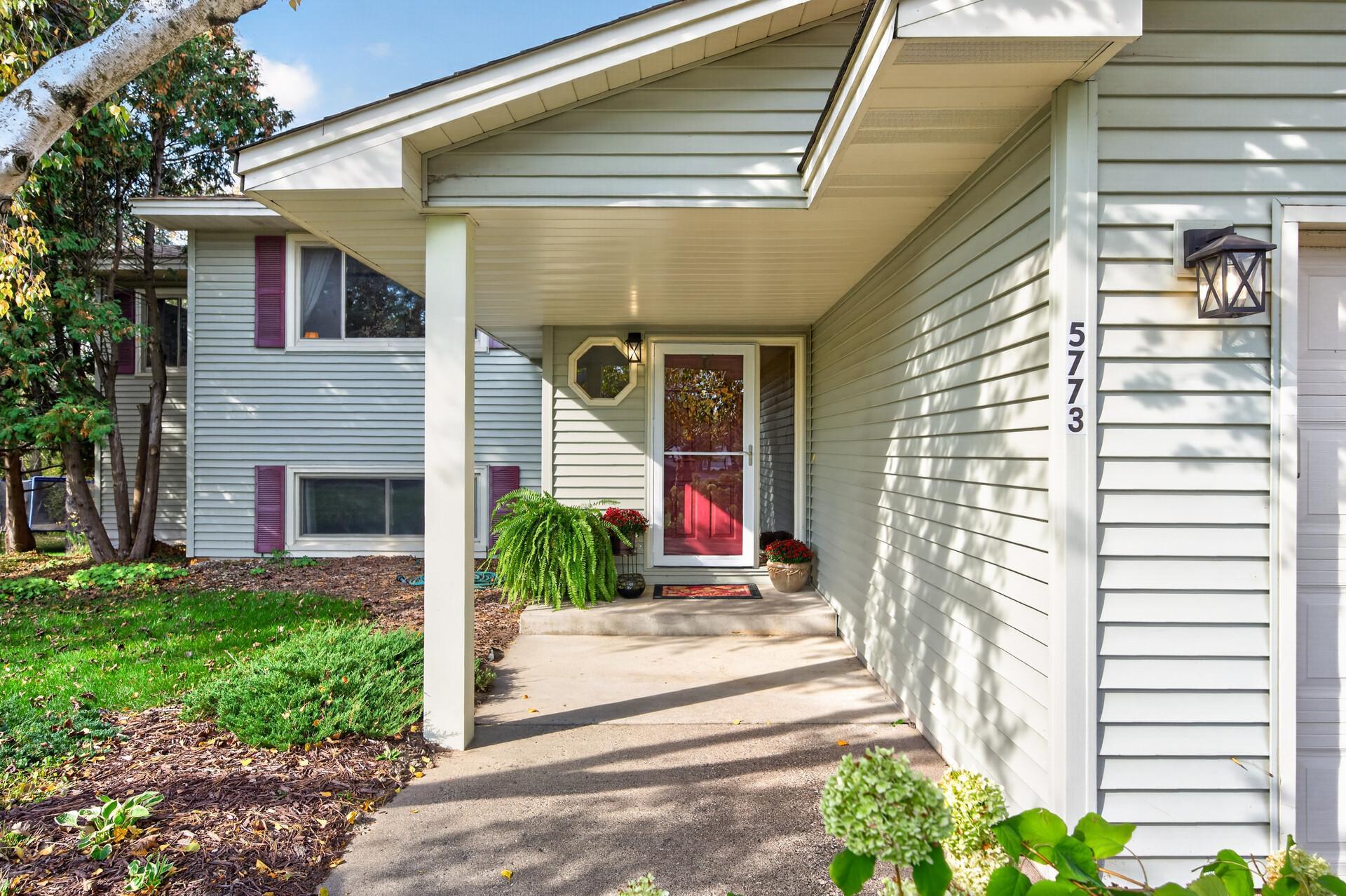 View of Residential at 5773 Ridge Creek Road, Shoreview MN 55126, Shoreview (4 of 46) - Mike Wilen | Minnesota Team Real Estate