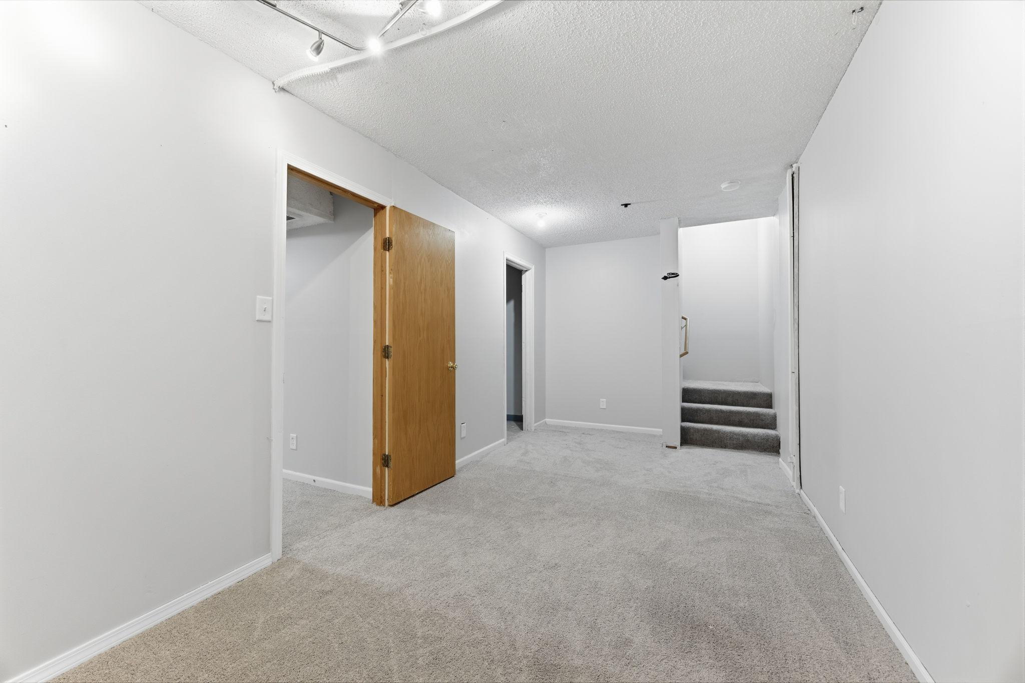 View of Residential at 1002 Matilda Street, Saint Paul MN 55117, Saint Paul (14 of 17) - Mike Wilen | Minnesota Team Real Estate