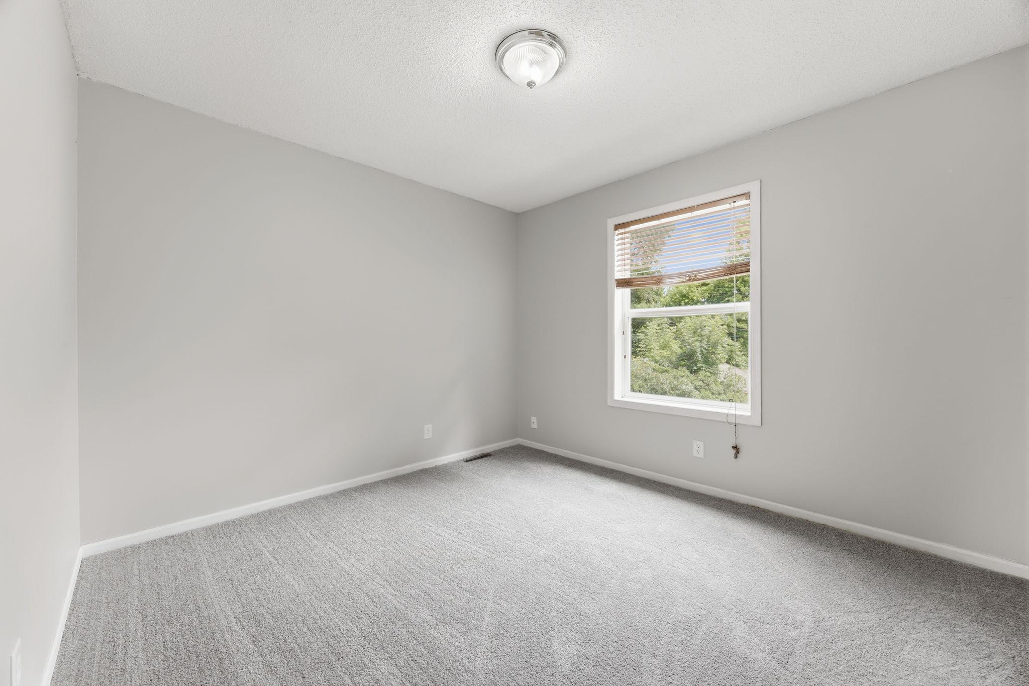 View of Residential at 1002 Matilda Street, Saint Paul MN 55117, Saint Paul (10 of 17) - Mike Wilen | Minnesota Team Real Estate