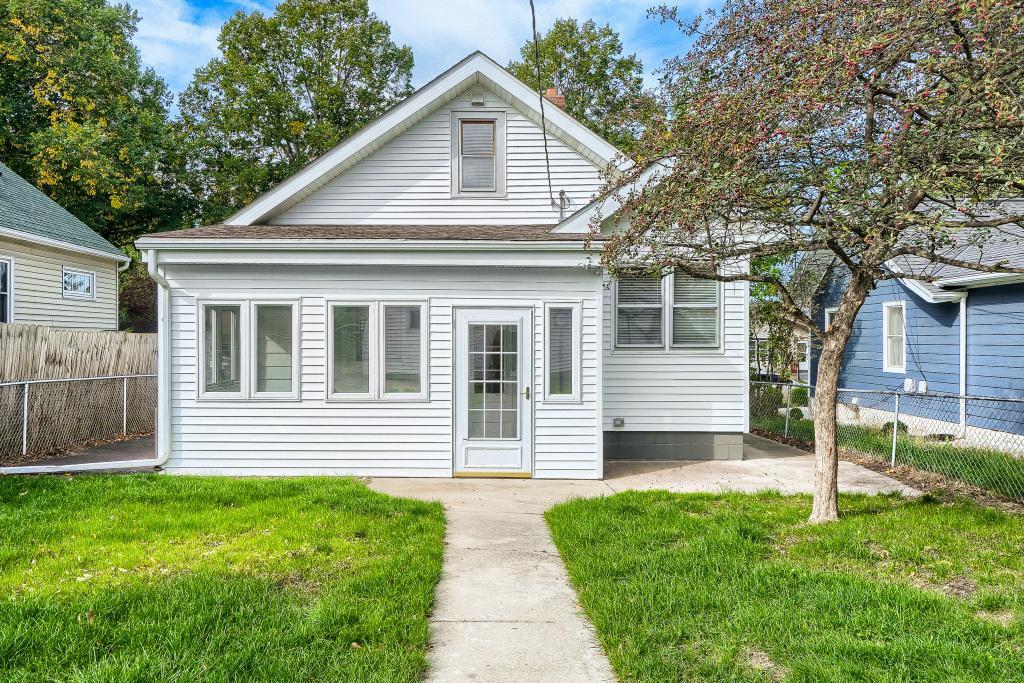 View of Residential at 1428 Hazel Street, Saint Paul MN 55119, Saint Paul (4 of 24) - Mike Wilen | Minnesota Team Real Estate