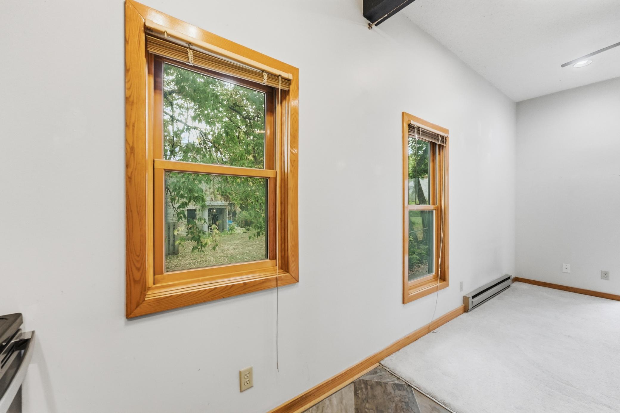 View of Residential at 307 Walnut Street #3, Saint Paul MN 55102, Saint Paul (12 of 16) - Mike Wilen | Minnesota Team Real Estate