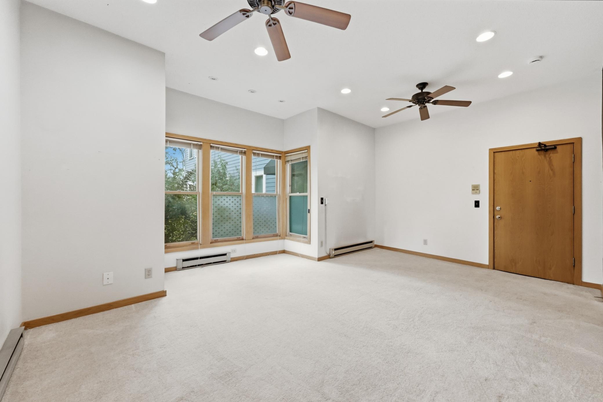 View of Residential at 307 Walnut Street #3, Saint Paul MN 55102, Saint Paul (11 of 16) - Mike Wilen | Minnesota Team Real Estate