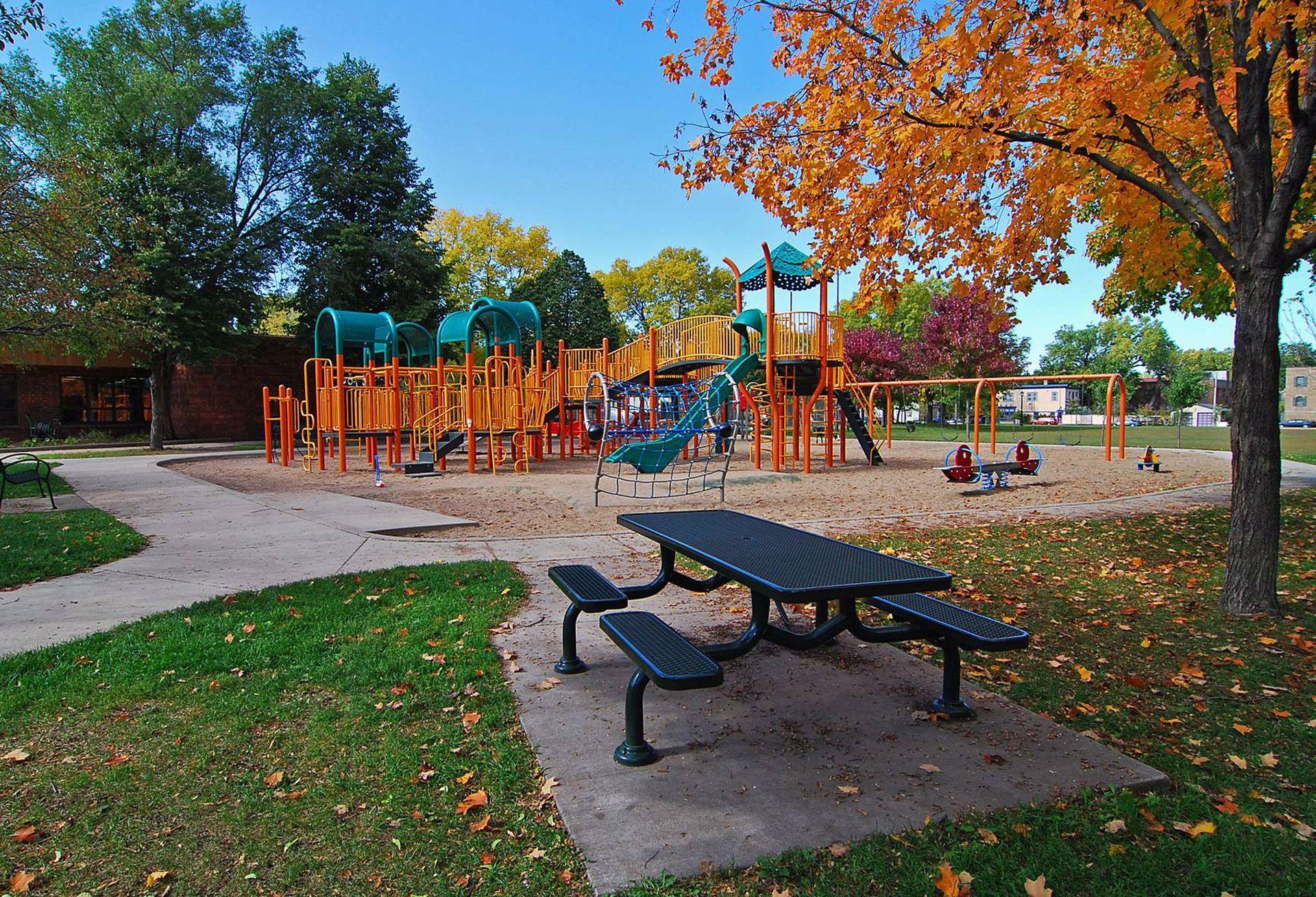 View of Residential at 3223 Blaisdell Avenue, Minneapolis MN 55408, Minneapolis (48 of 50) - Mike Wilen | Minnesota Team Real Estate