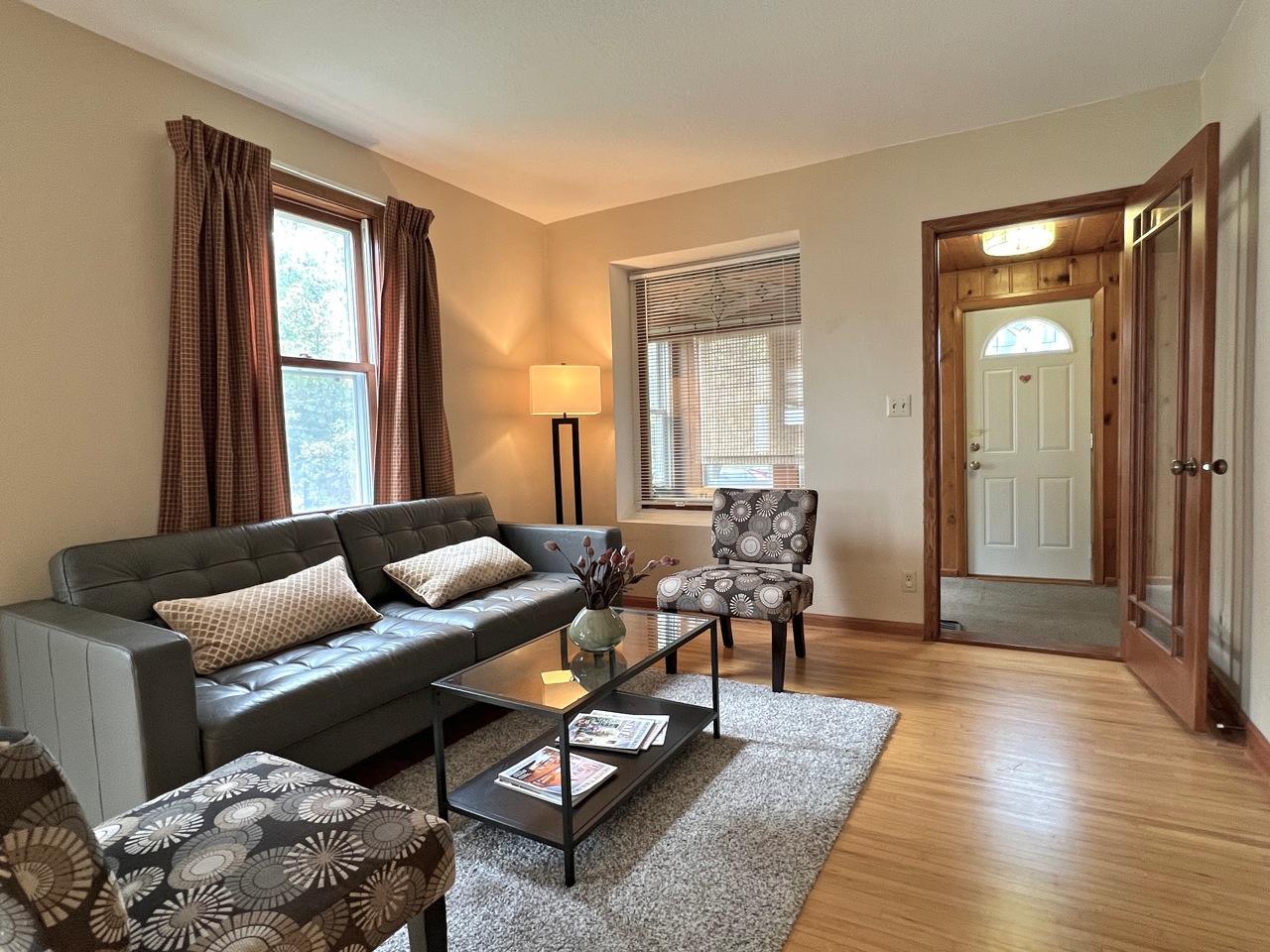 View of Residential at 1020 Chatsworth Street, Saint Paul MN 55103, Saint Paul (5 of 14) - Mike Wilen | Minnesota Team Real Estate