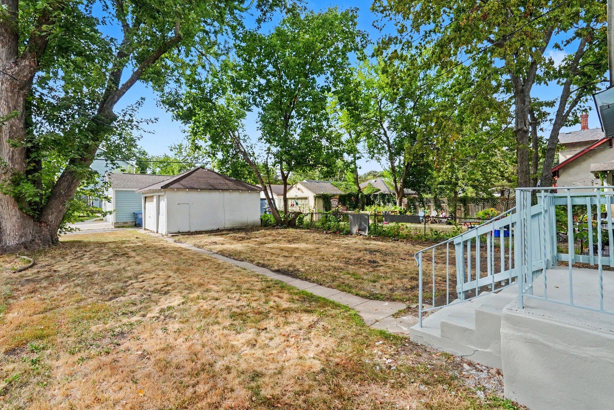 View of Residential at 2808 40th Avenue, Minneapolis MN 55406, Minneapolis (24 of 26) - Mike Wilen | Minnesota Team Real Estate