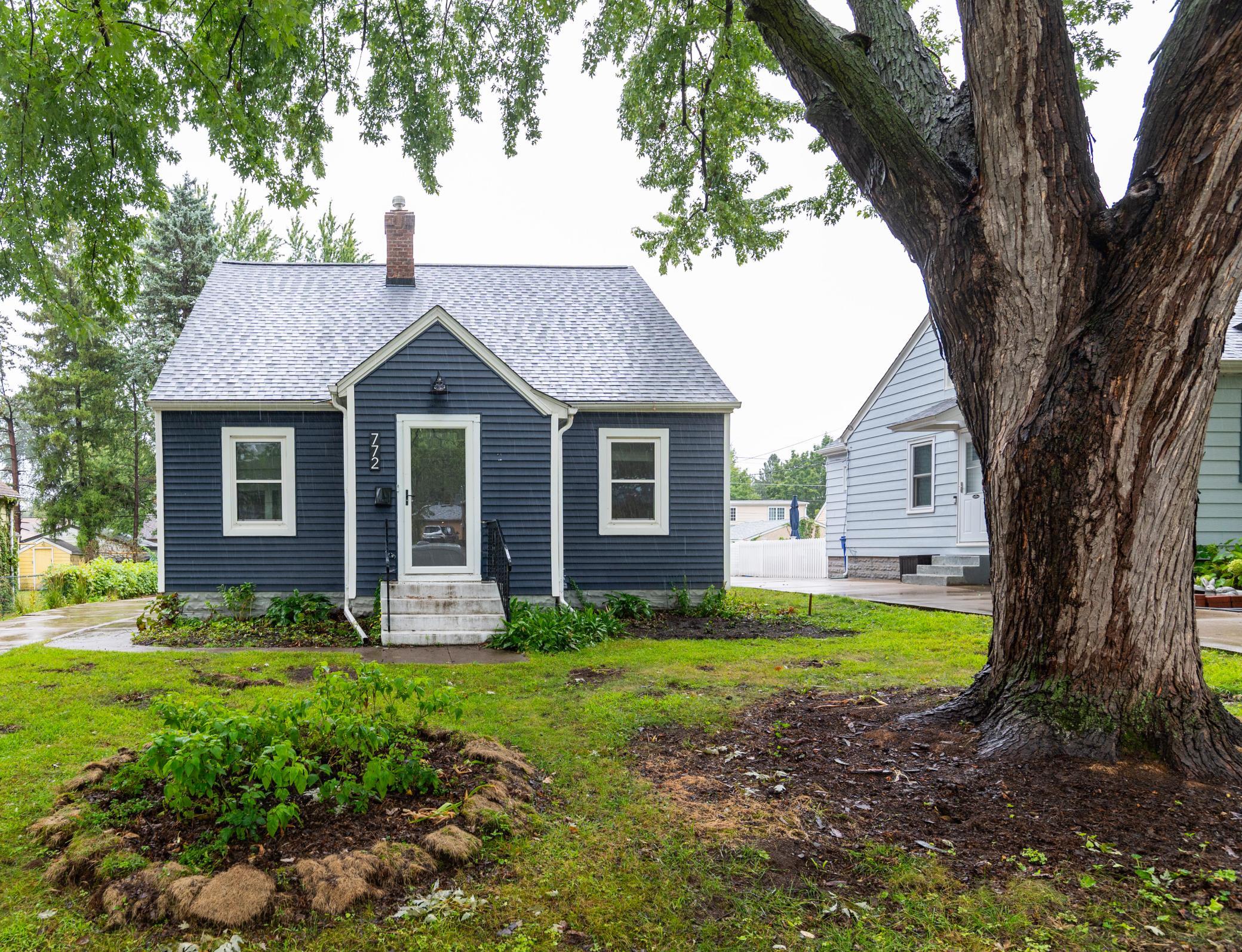 View of Residential at 772 Iowa Avenue, Saint Paul MN 55117, Saint Paul (2 of 32) - Mike Wilen | Minnesota Team Real Estate