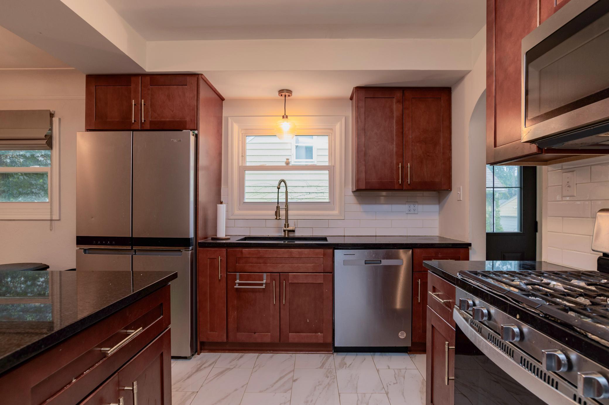 View of Residential at 772 Iowa Avenue, Saint Paul MN 55117, Saint Paul (6 of 32) - Mike Wilen | Minnesota Team Real Estate