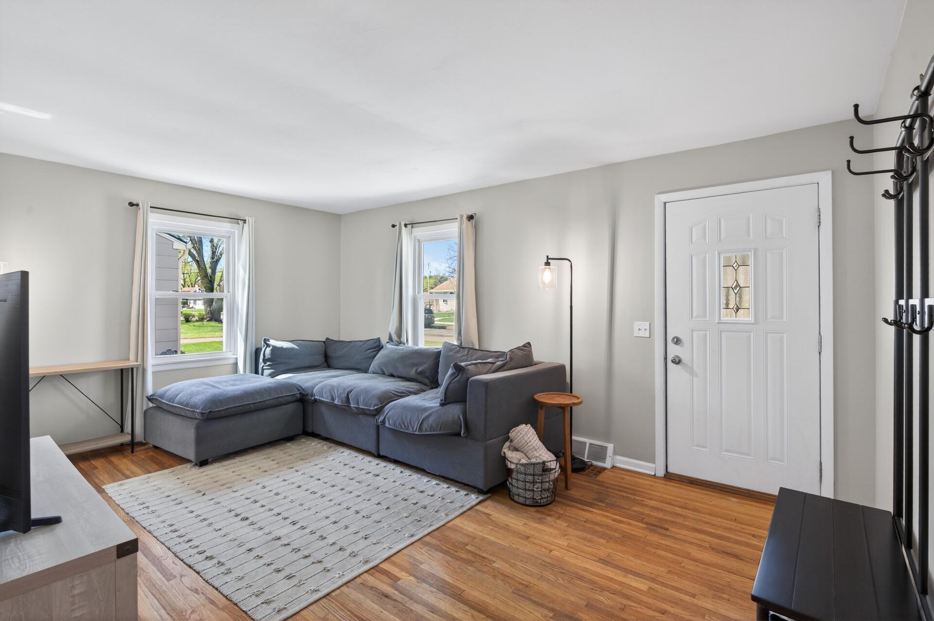 View of Residential at 3341 Aquila Avenue, Saint Louis Park MN 55426, Saint Louis Park (5 of 33) - Mike Wilen | Minnesota Team Real Estate