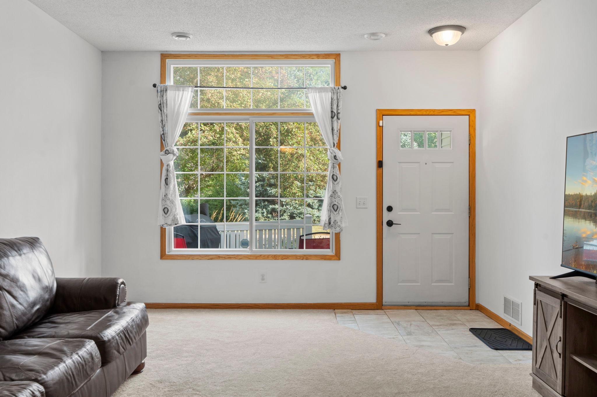 View of Residential at 624 Tamarack Trail, Farmington MN 55024, Farmington (6 of 26) - Mike Wilen | Minnesota Team Real Estate