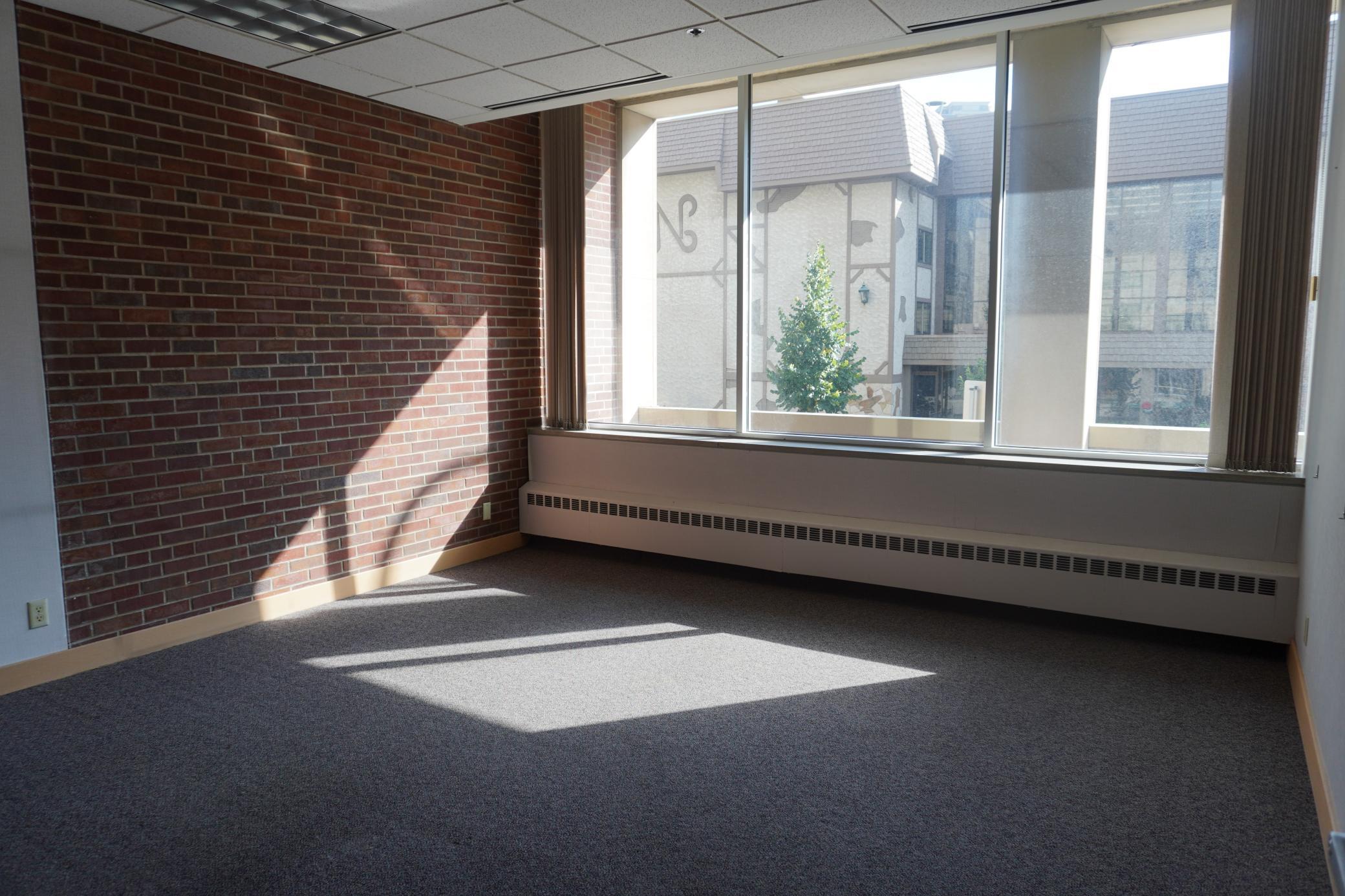View of Commercial Sale at 414 8th Street, Minneapolis MN 55404, Minneapolis (9 of 42) - Mike Wilen | Minnesota Team Real Estate