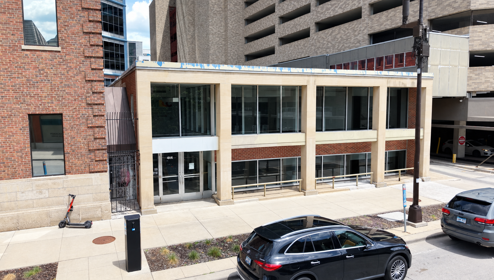 View of Commercial Sale at 414 8th Street, Minneapolis MN 55404, Minneapolis (5 of 7) - Mike Wilen | Minnesota Team Real Estate