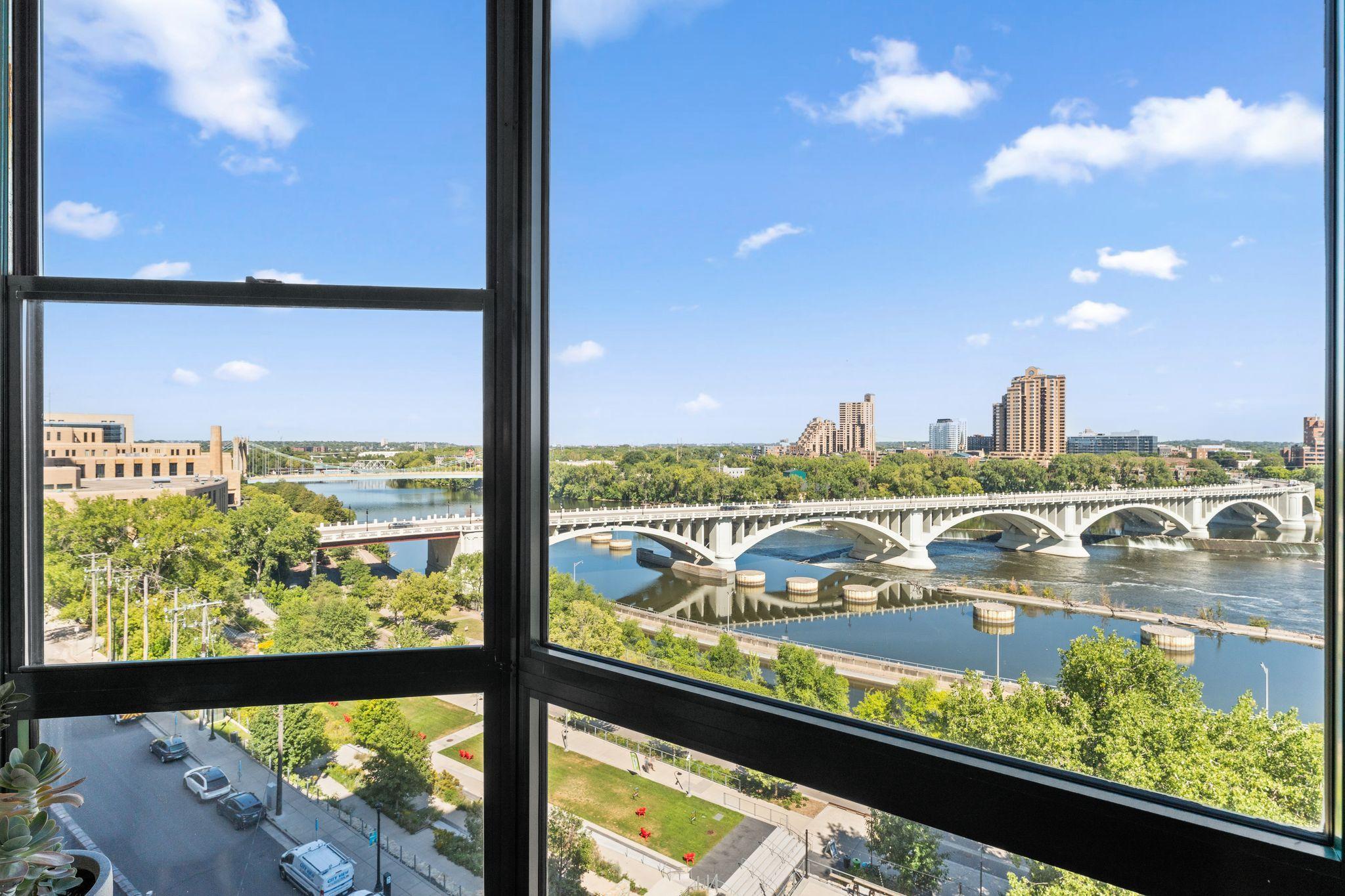 View of Residential at 401 1st Street #912, Minneapolis MN 55401, Minneapolis (4 of 62) - Mike Wilen | Minnesota Team Real Estate