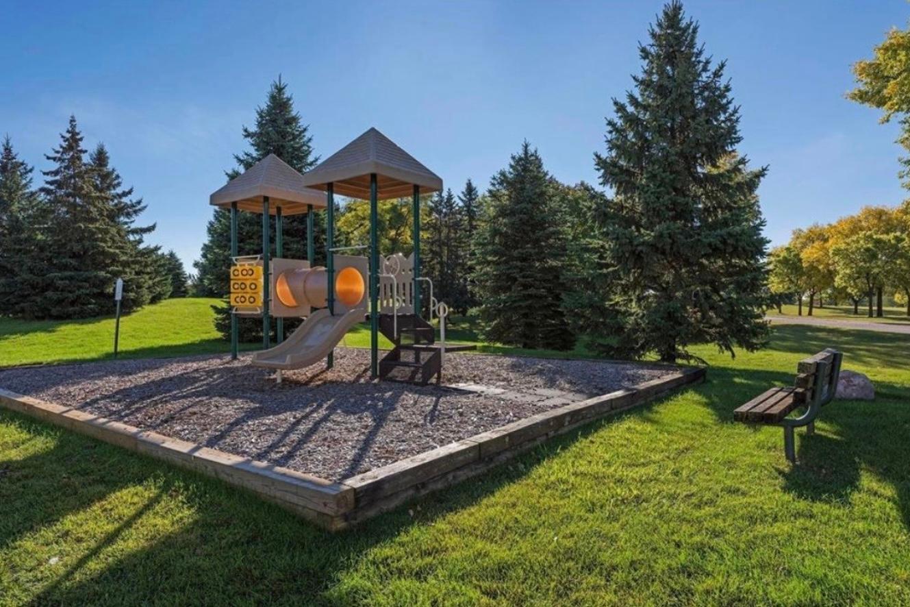 View of Residential at 8445 Morgan Lane, Eden Prairie MN 55347, Eden Prairie (36 of 37) - Mike Wilen | Minnesota Team Real Estate