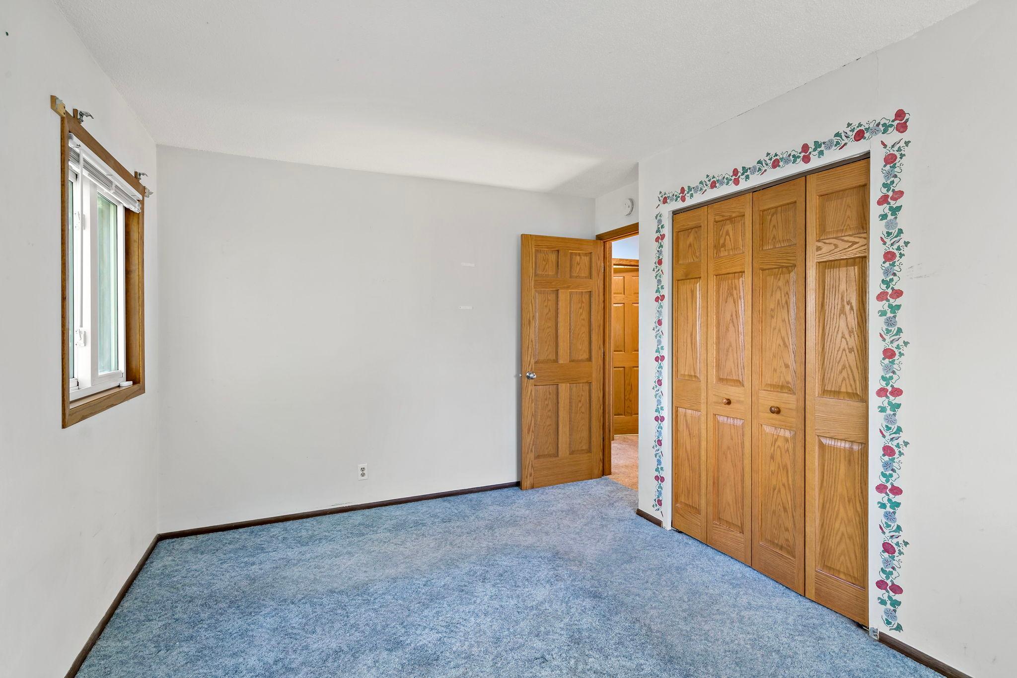 View of Residential at 2069 Ivy Street, North Saint Paul MN 55109, North Saint Paul (16 of 37) - Mike Wilen | Minnesota Team Real Estate