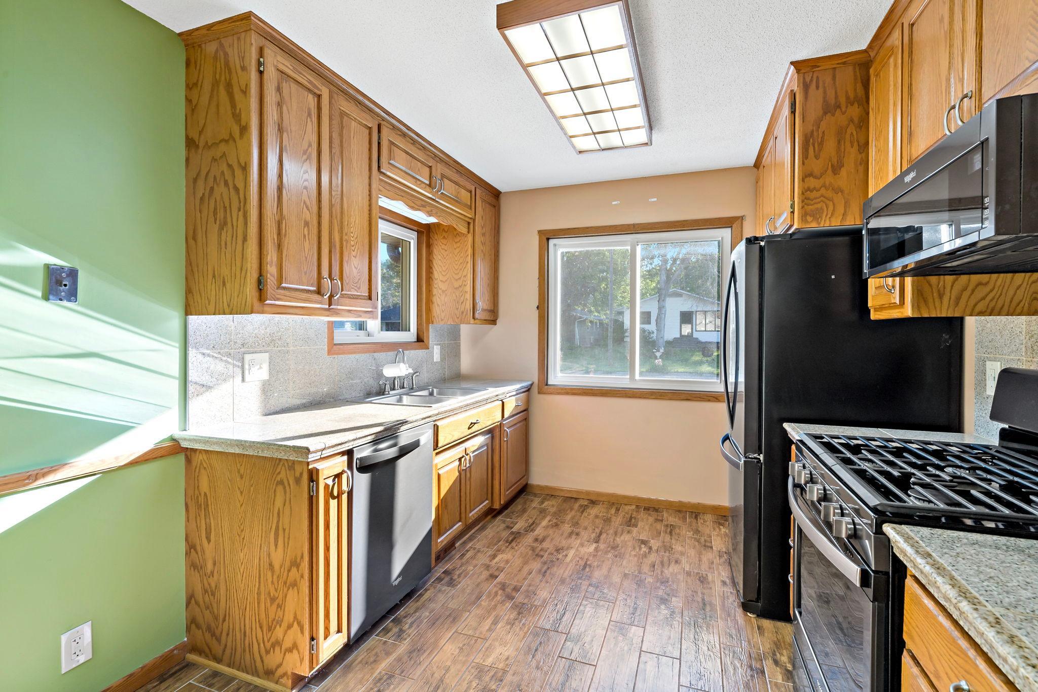 View of Residential at 2069 Ivy Street, North Saint Paul MN 55109, North Saint Paul (12 of 37) - Mike Wilen | Minnesota Team Real Estate