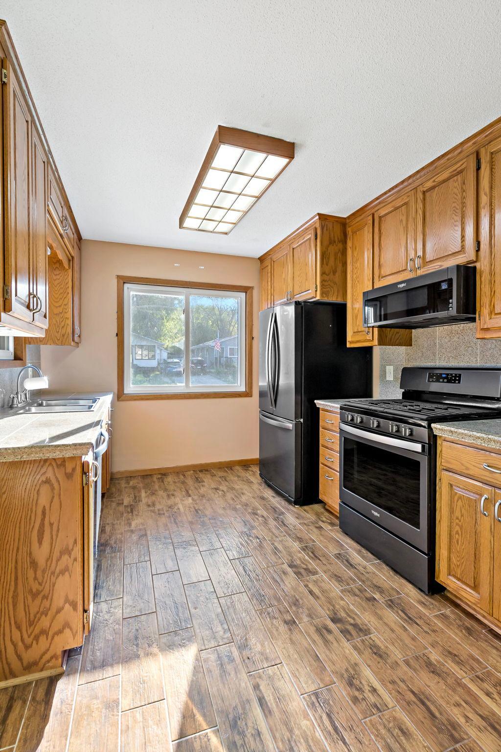 View of Residential at 2069 Ivy Street, North Saint Paul MN 55109, North Saint Paul (11 of 37) - Mike Wilen | Minnesota Team Real Estate