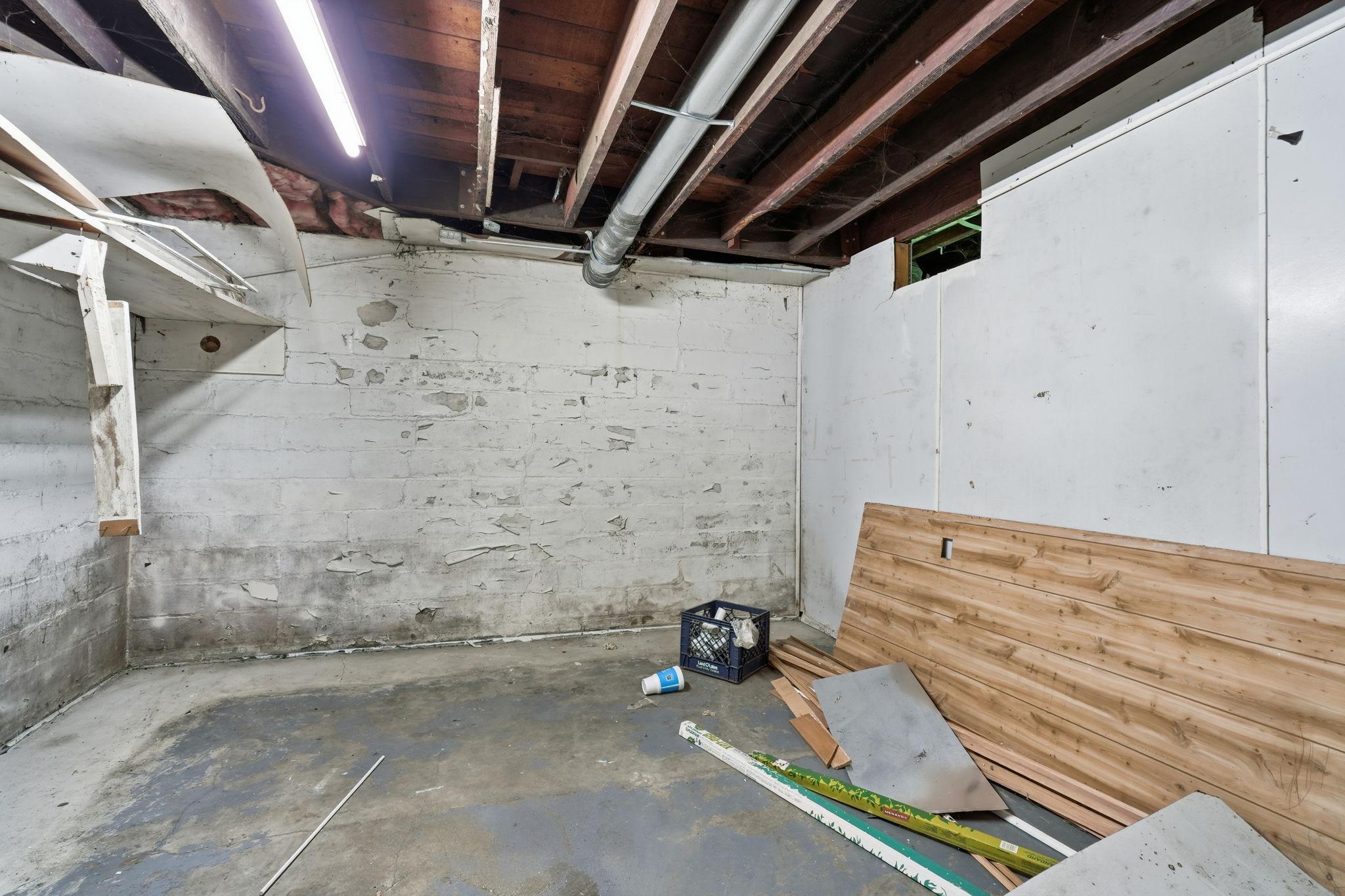 View of Residential Income at 2226 Girard Avenue, Minneapolis MN 55411, Minneapolis (17 of 22) - Mike Wilen | Minnesota Team Real Estate