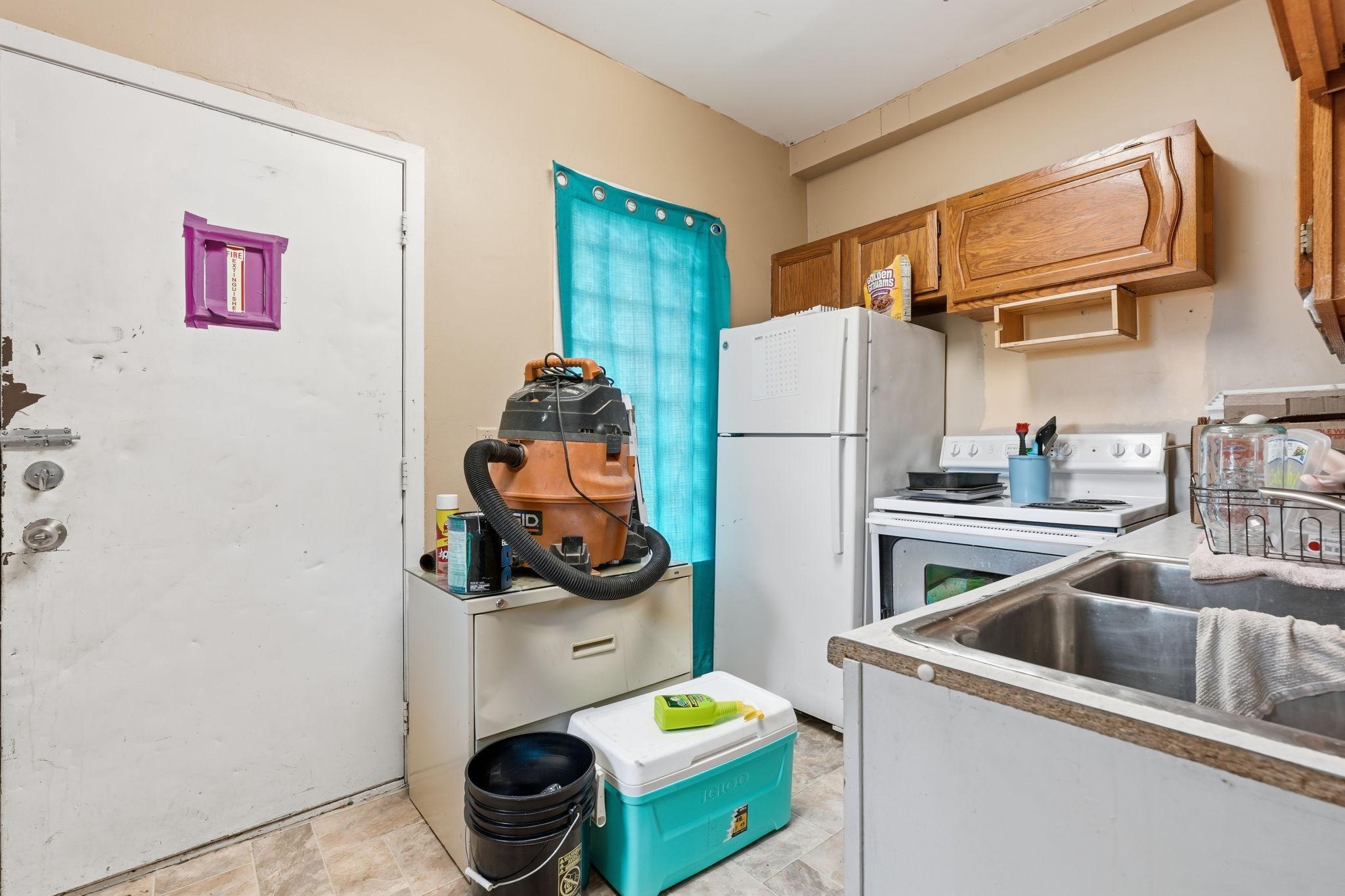 View of Residential Income at 2226 Girard Avenue, Minneapolis MN 55411, Minneapolis (15 of 22) - Mike Wilen | Minnesota Team Real Estate