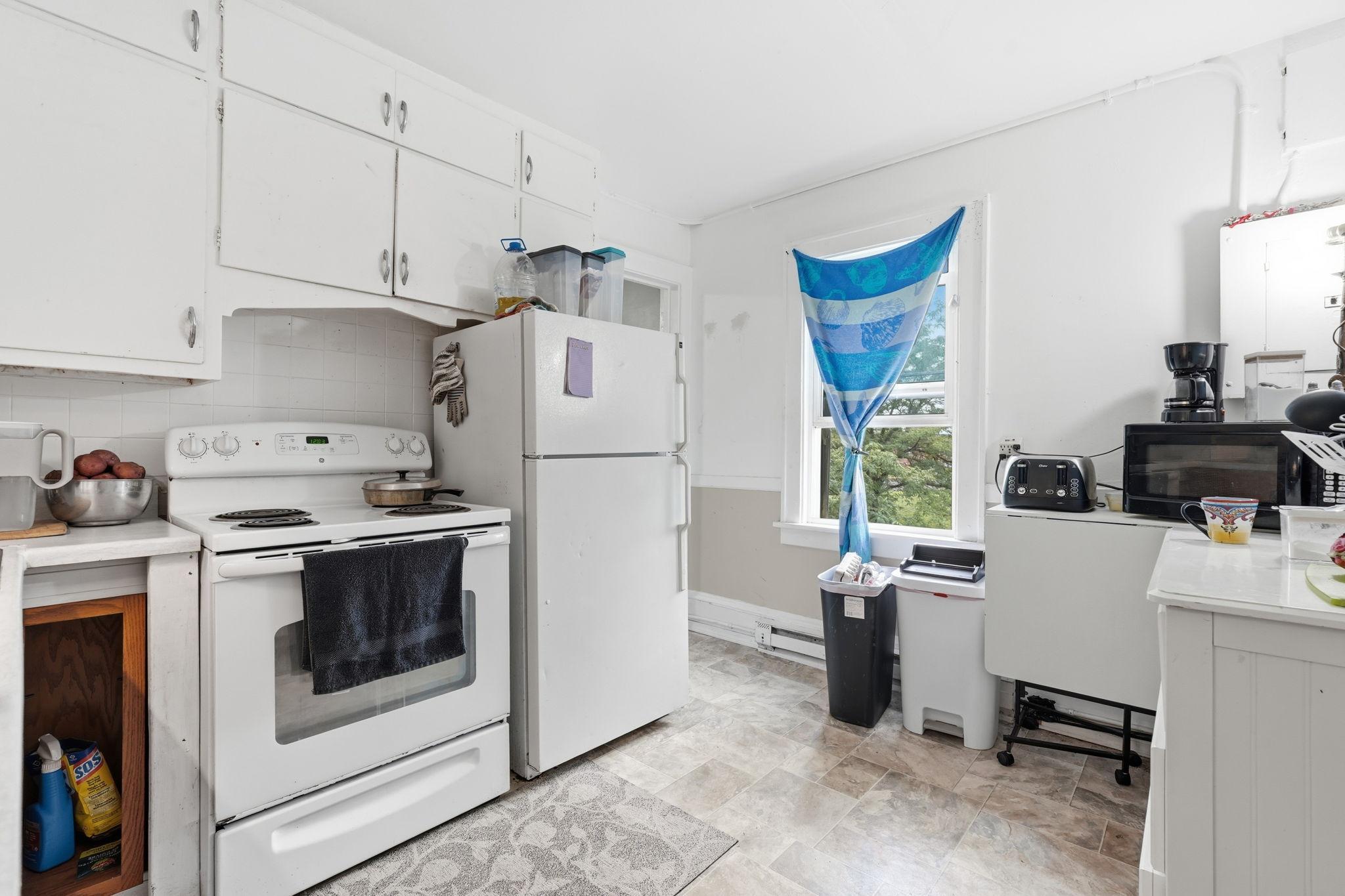 View of Residential Income at 2226 Girard Avenue, Minneapolis MN 55411, Minneapolis (6 of 22) - Mike Wilen | Minnesota Team Real Estate