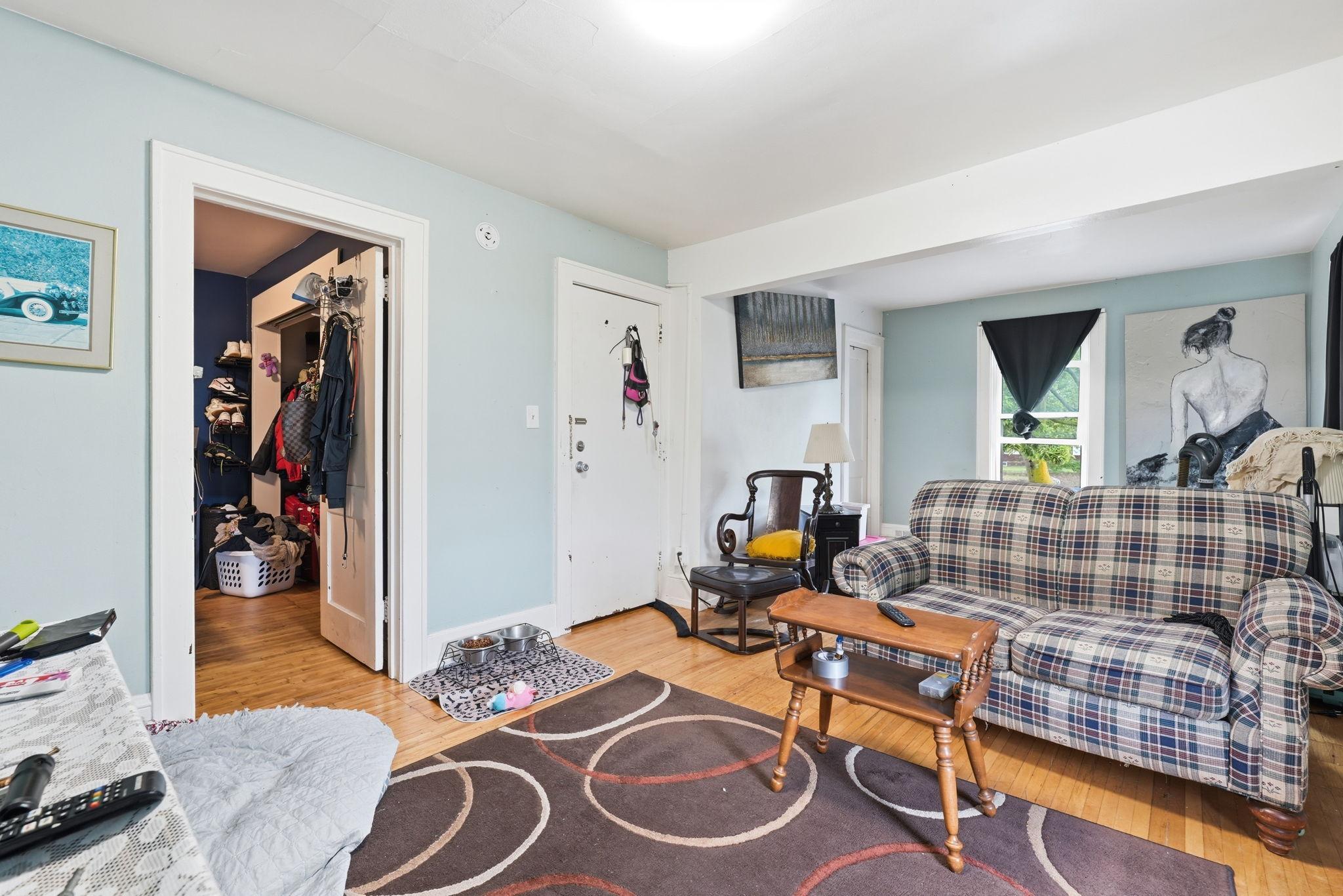 View of Residential Income at 2226 Girard Avenue, Minneapolis MN 55411, Minneapolis (3 of 22) - Mike Wilen | Minnesota Team Real Estate